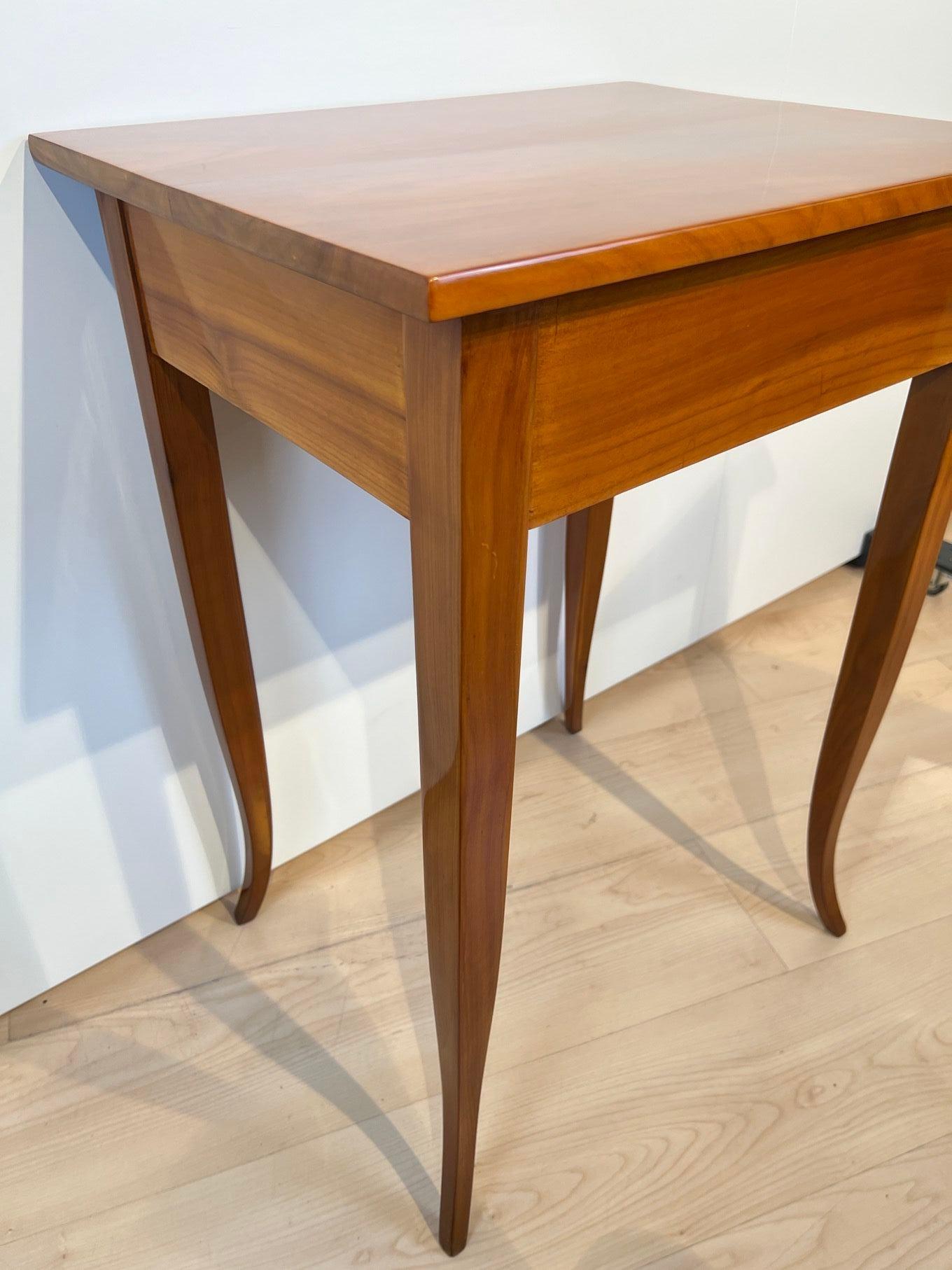 Biedermeier Side Table with Drawer, Cherry Wood, South Germany circa 1825 For Sale 6