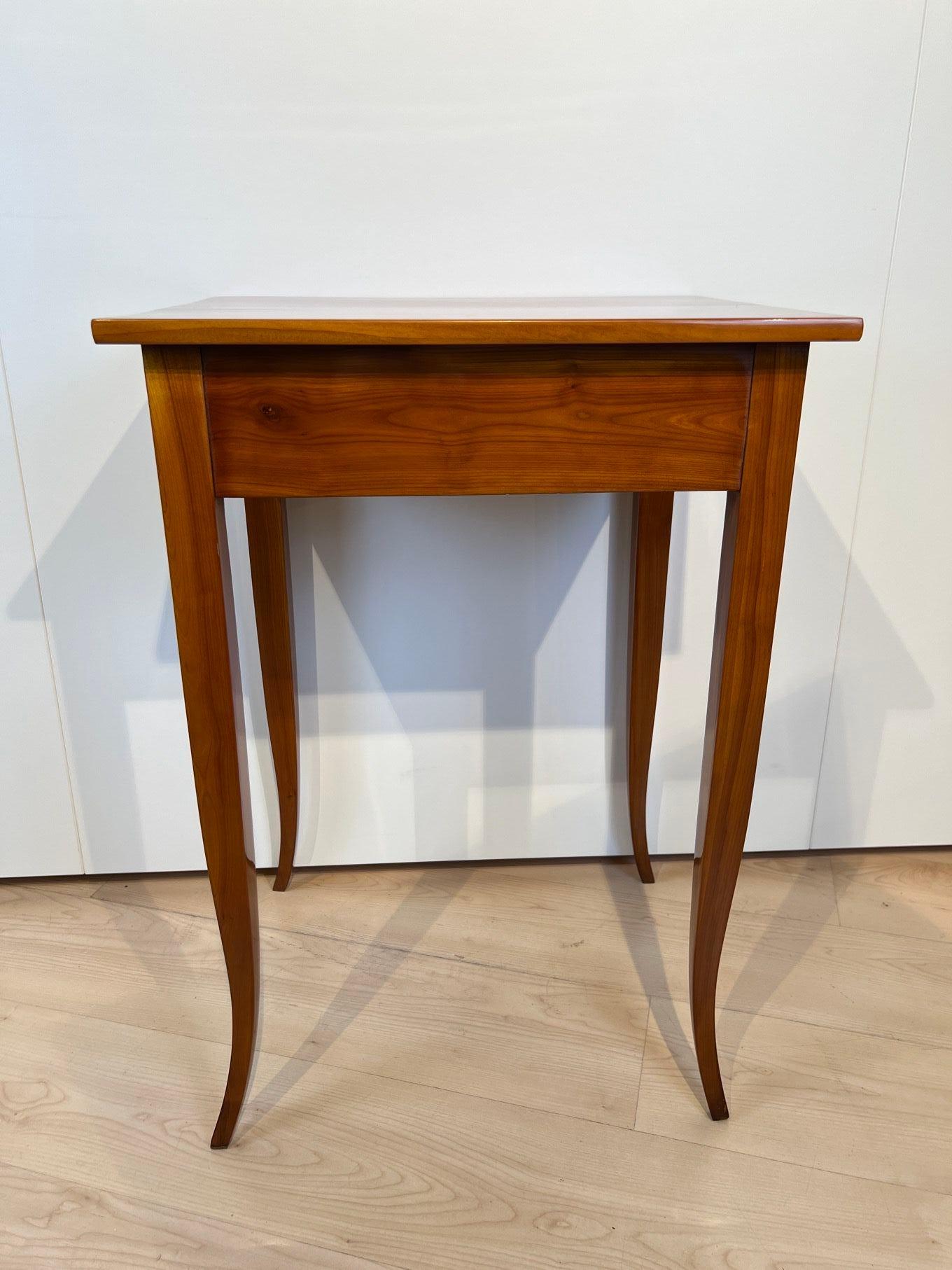 Biedermeier Side Table with Drawer, Cherry Wood, South Germany circa 1825 For Sale 10