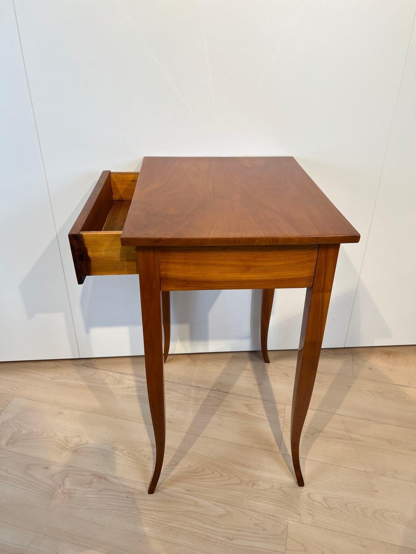 Biedermeier Side Table with Drawer, Cherry Wood, South Germany circa 1825 For Sale 13