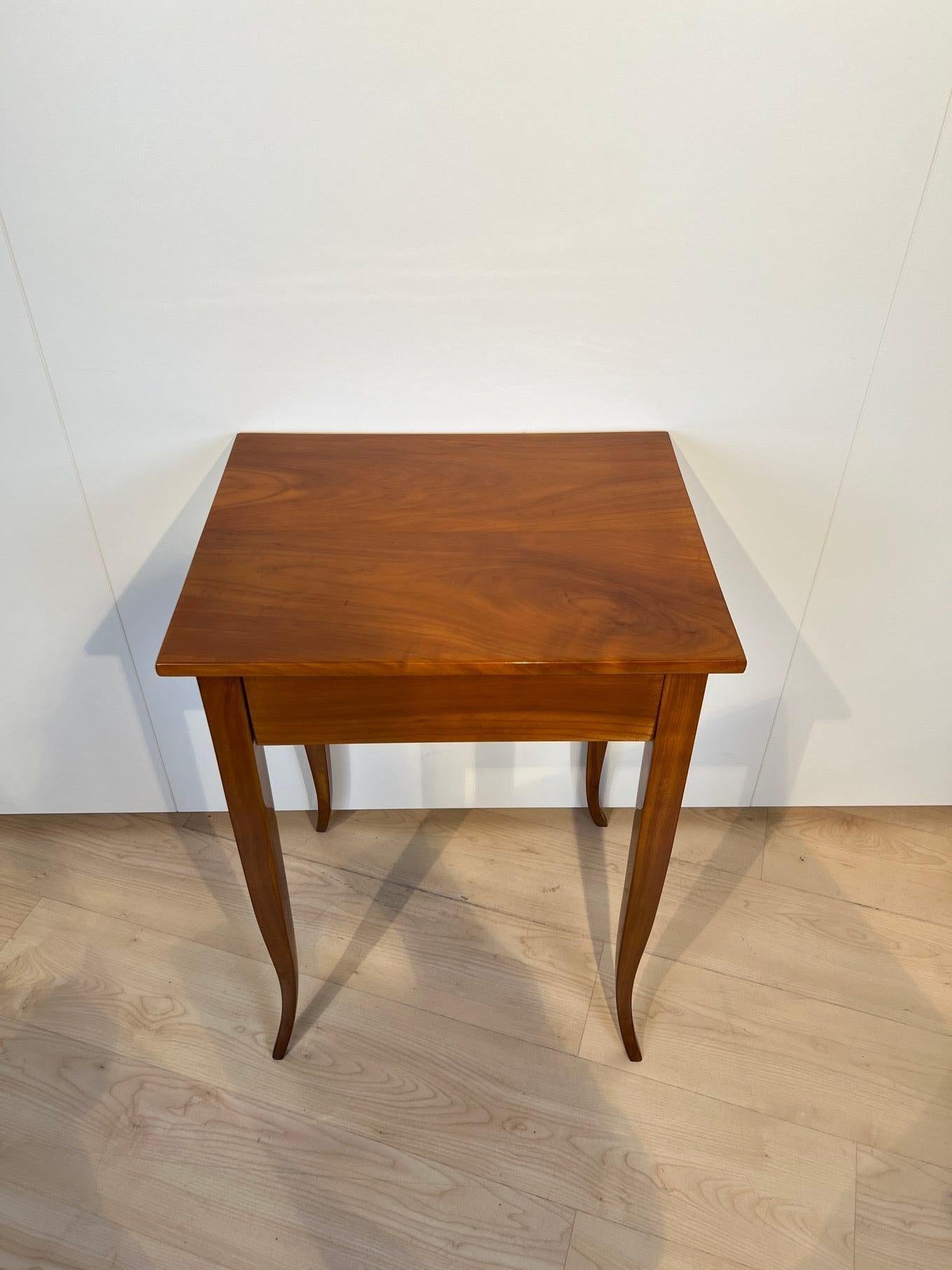 Polished Biedermeier Side Table with Drawer, Cherry Wood, South Germany circa 1825 For Sale