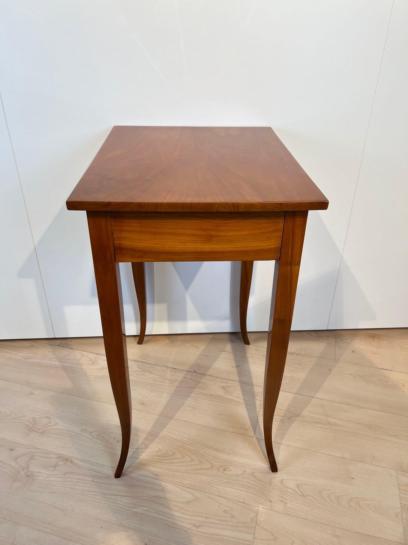 Biedermeier Side Table with Drawer, Cherry Wood, South Germany circa 1825 For Sale 1