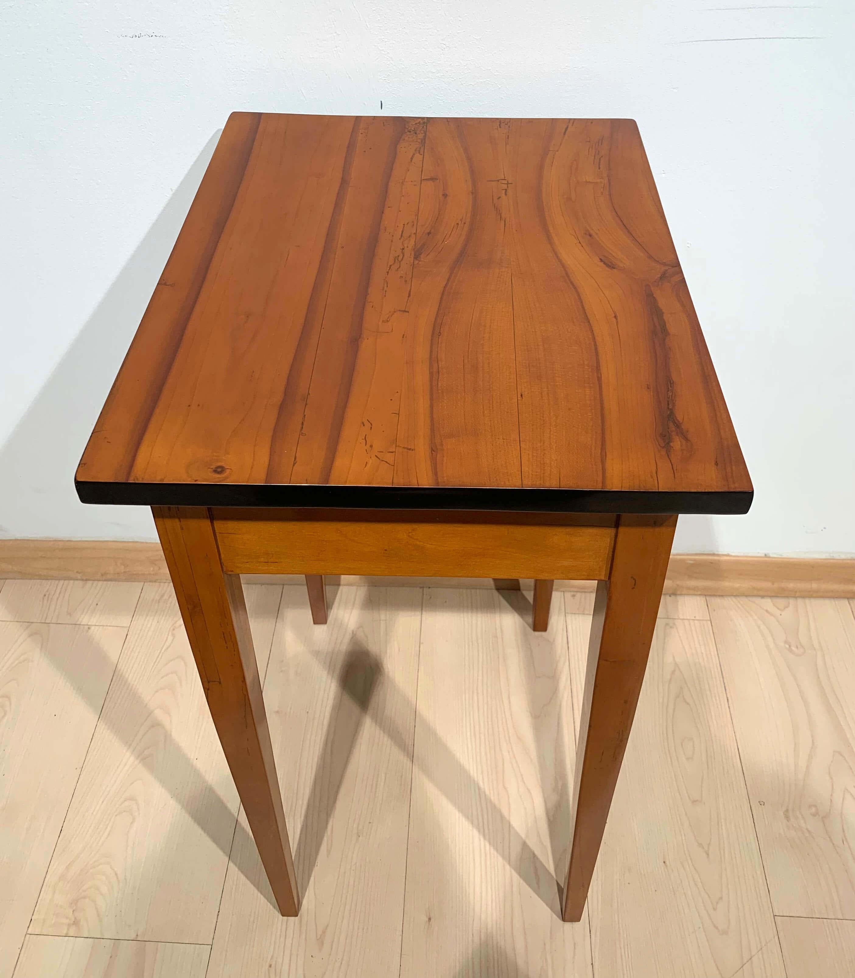 Biedermeier Side Table with Drawer, Cherry Wood, South Germany, circa 1830 7