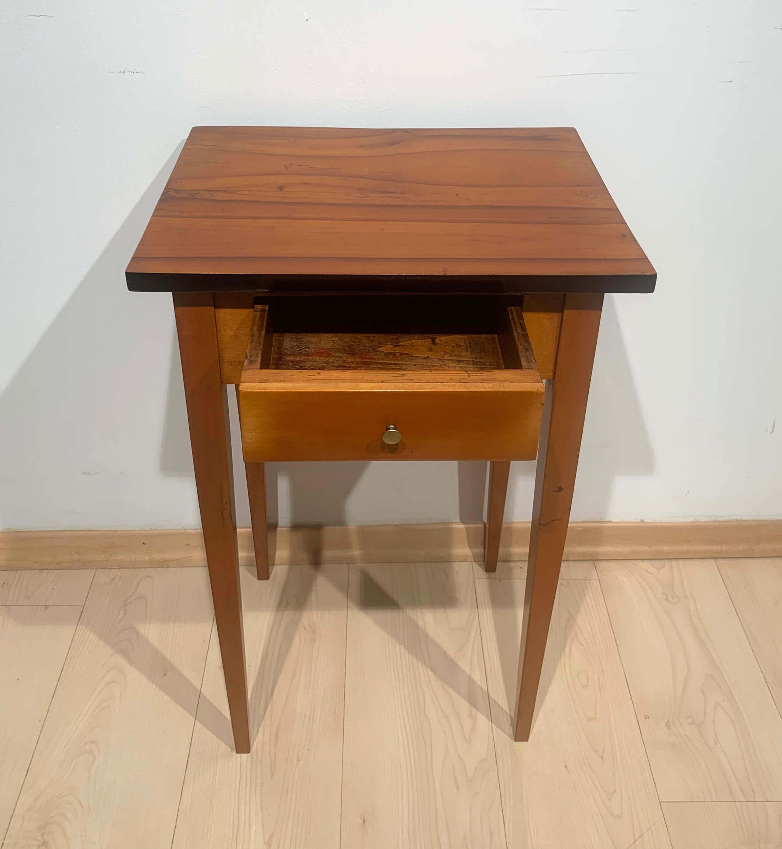 Early 19th Century Biedermeier Side Table with Drawer, Cherry Wood, South Germany, circa 1830