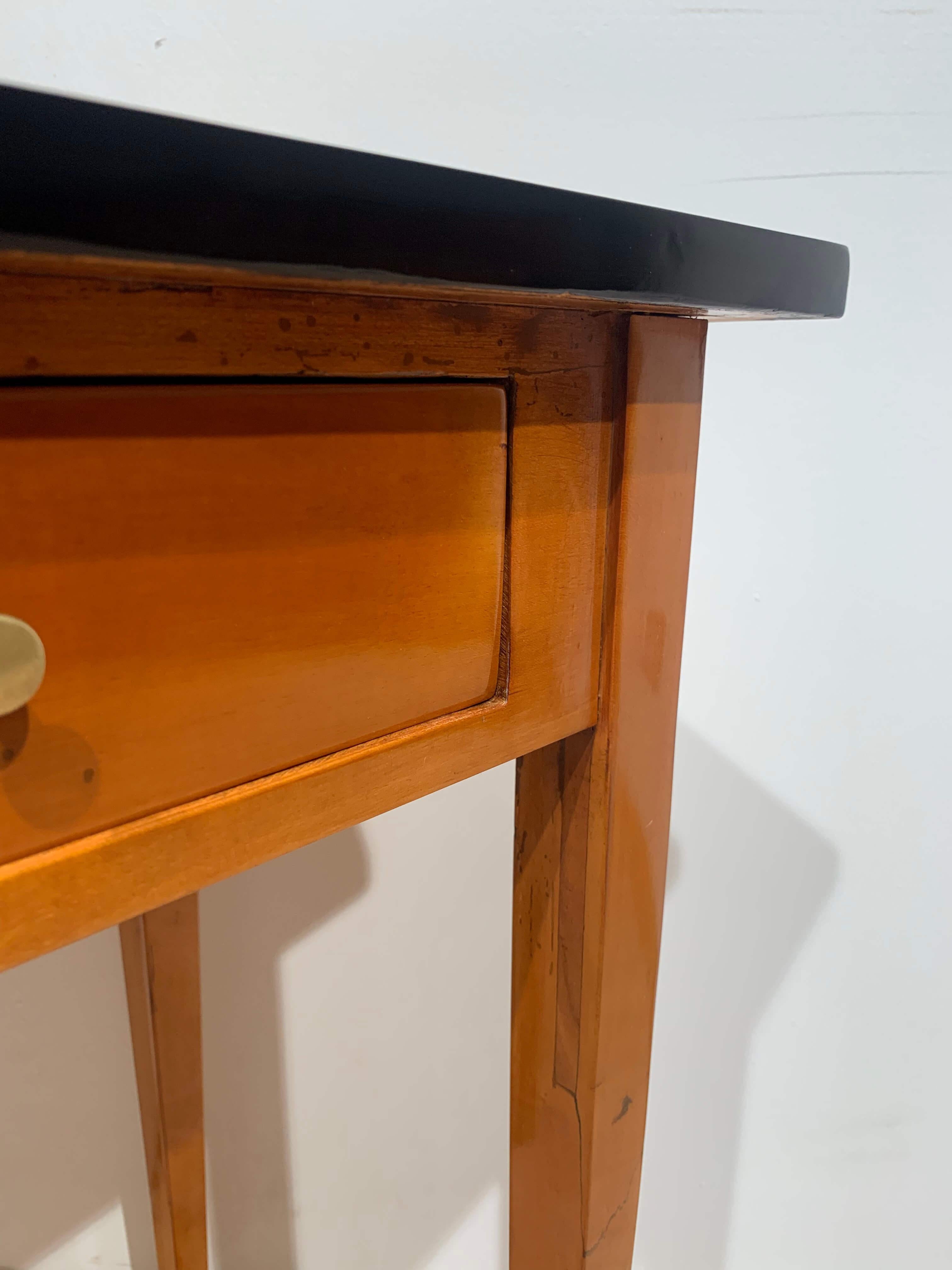 Biedermeier Side Table with Drawer, Cherry Wood, South Germany, circa 1830 3