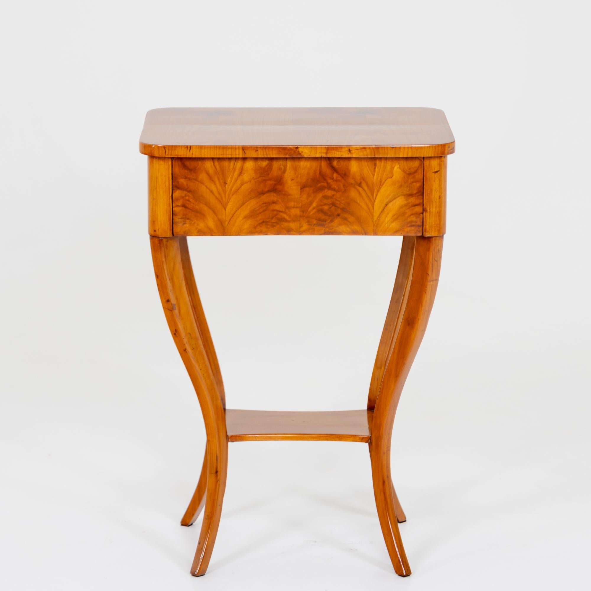 Biedermeier side table with one drawer, Thuringia circa 1830 In Good Condition In Greding, DE