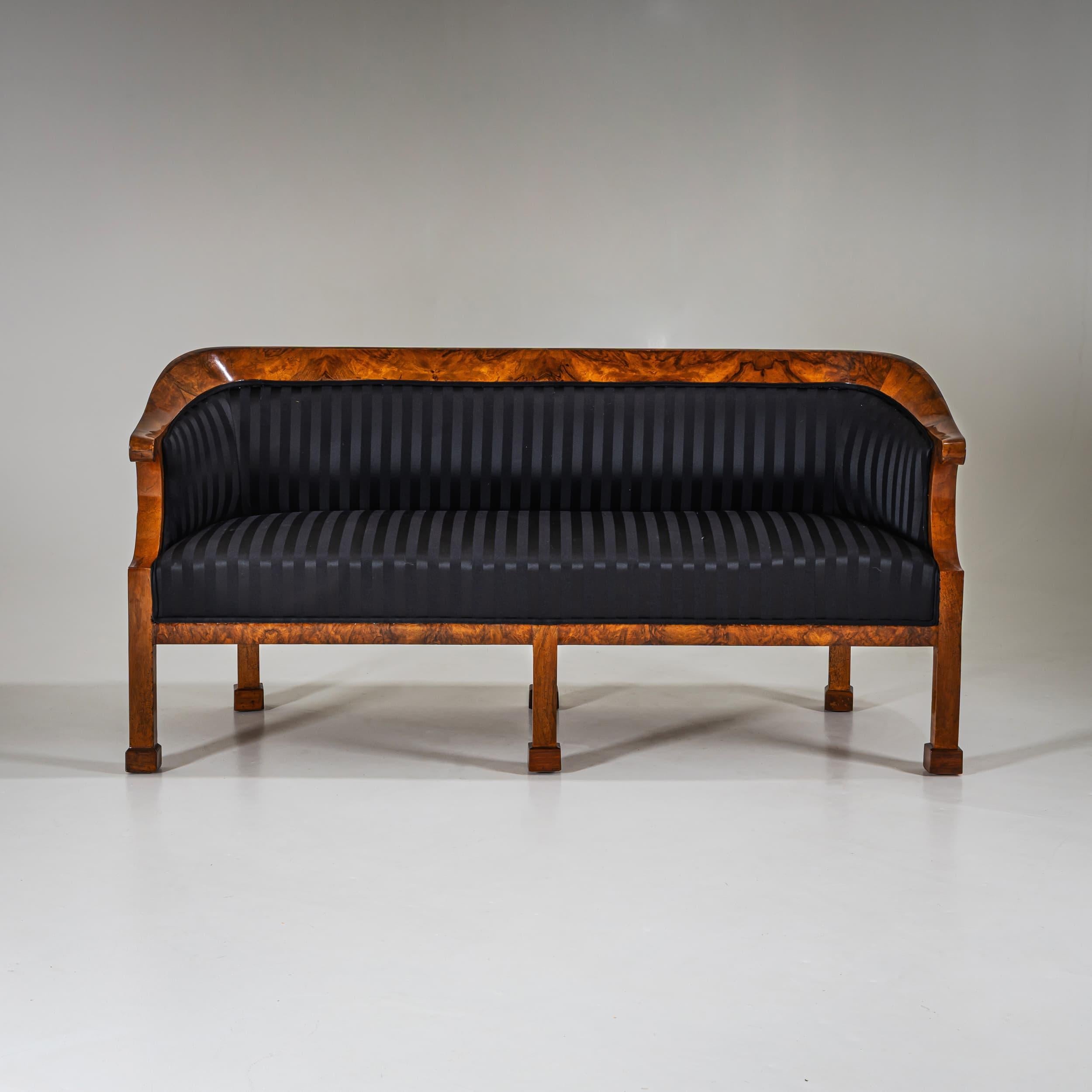 Biedermeier Sofa, Germany, circa 1820 For Sale 1