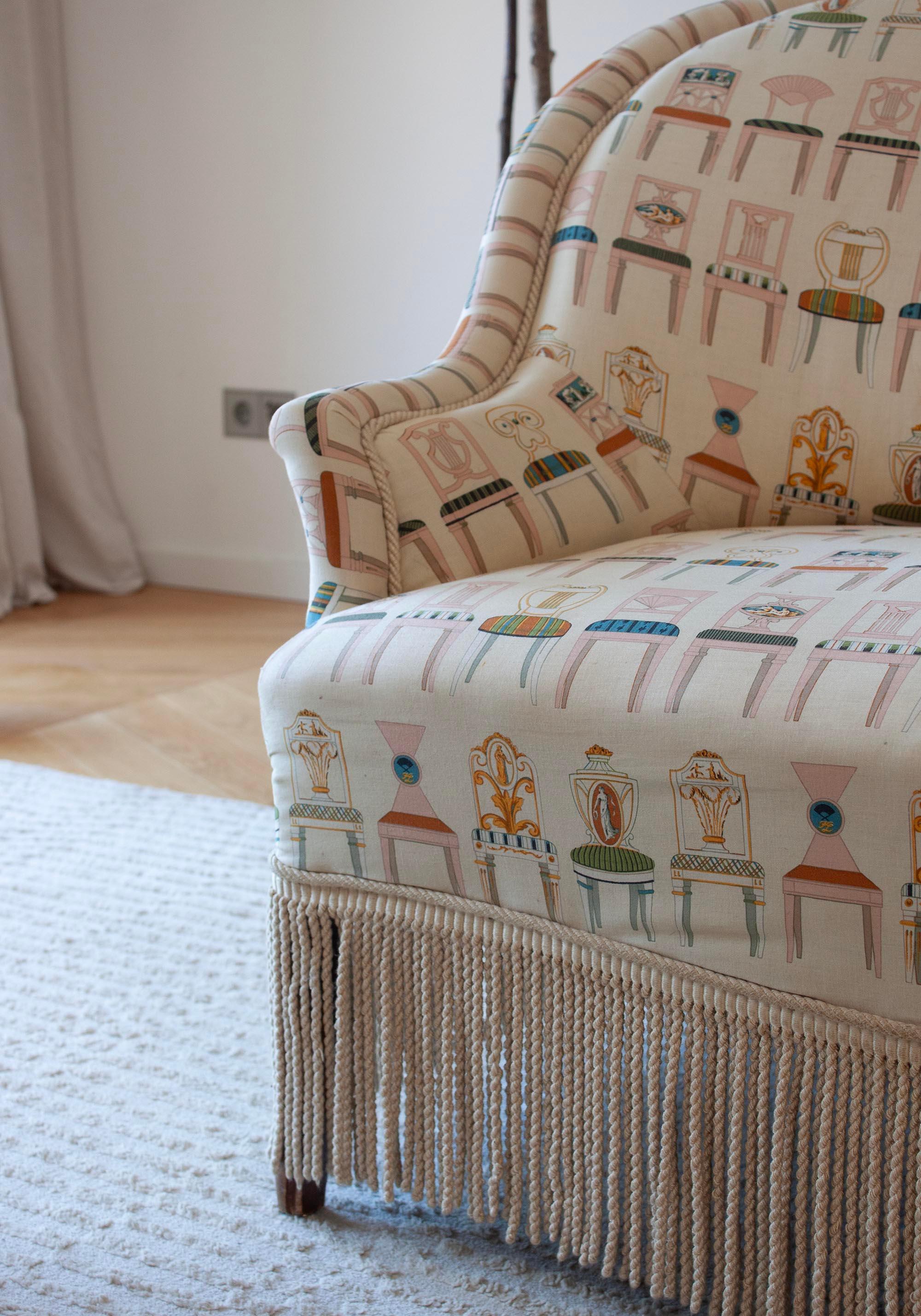 Sofá Biedermeier, Dos Sillones Tapizados en Textil Motivo Silla Karl Lagerfeld en venta 2
