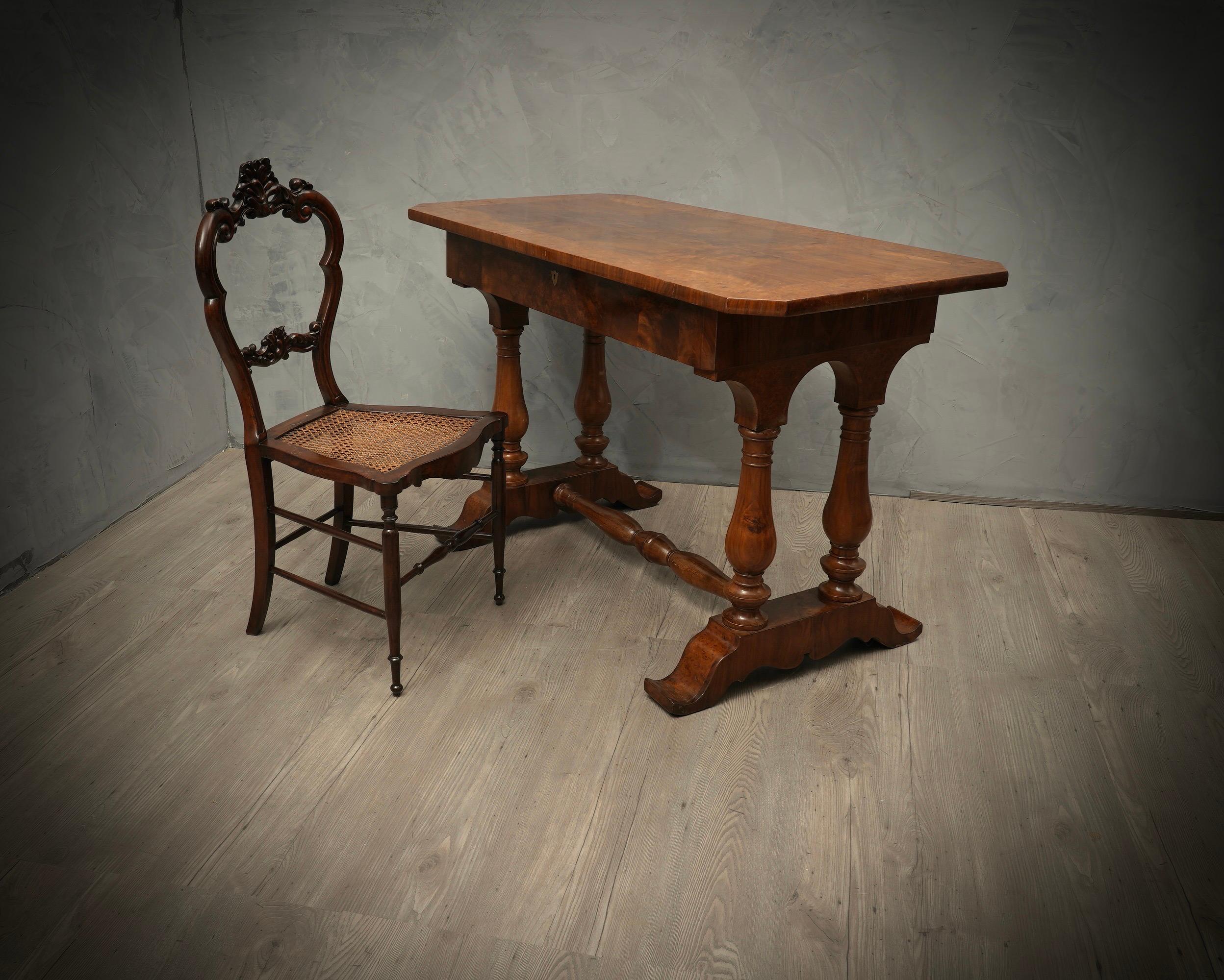 Biedermeier Square Walnut Wood Austrian Writing Table Desk, 1830 For Sale 3