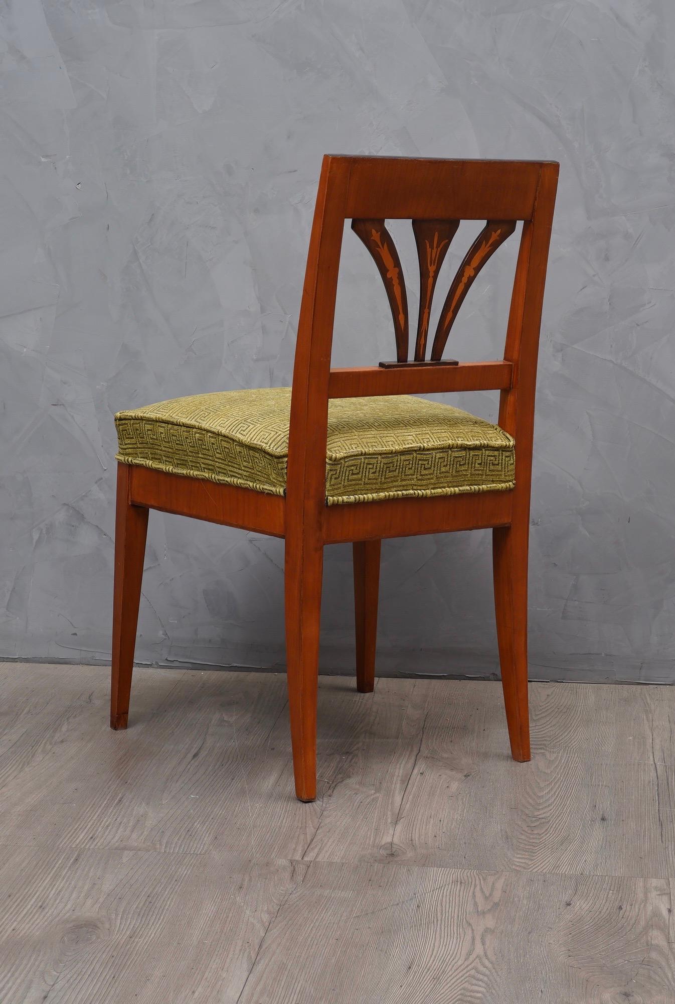 Mid-19th Century Biedermeier Squared Walnut and Geometric Green Velvet Austrian Chairs, 1850 For Sale