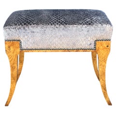 Panca in stile Biedermeier con gambe in Woods Oliver di William Switzer