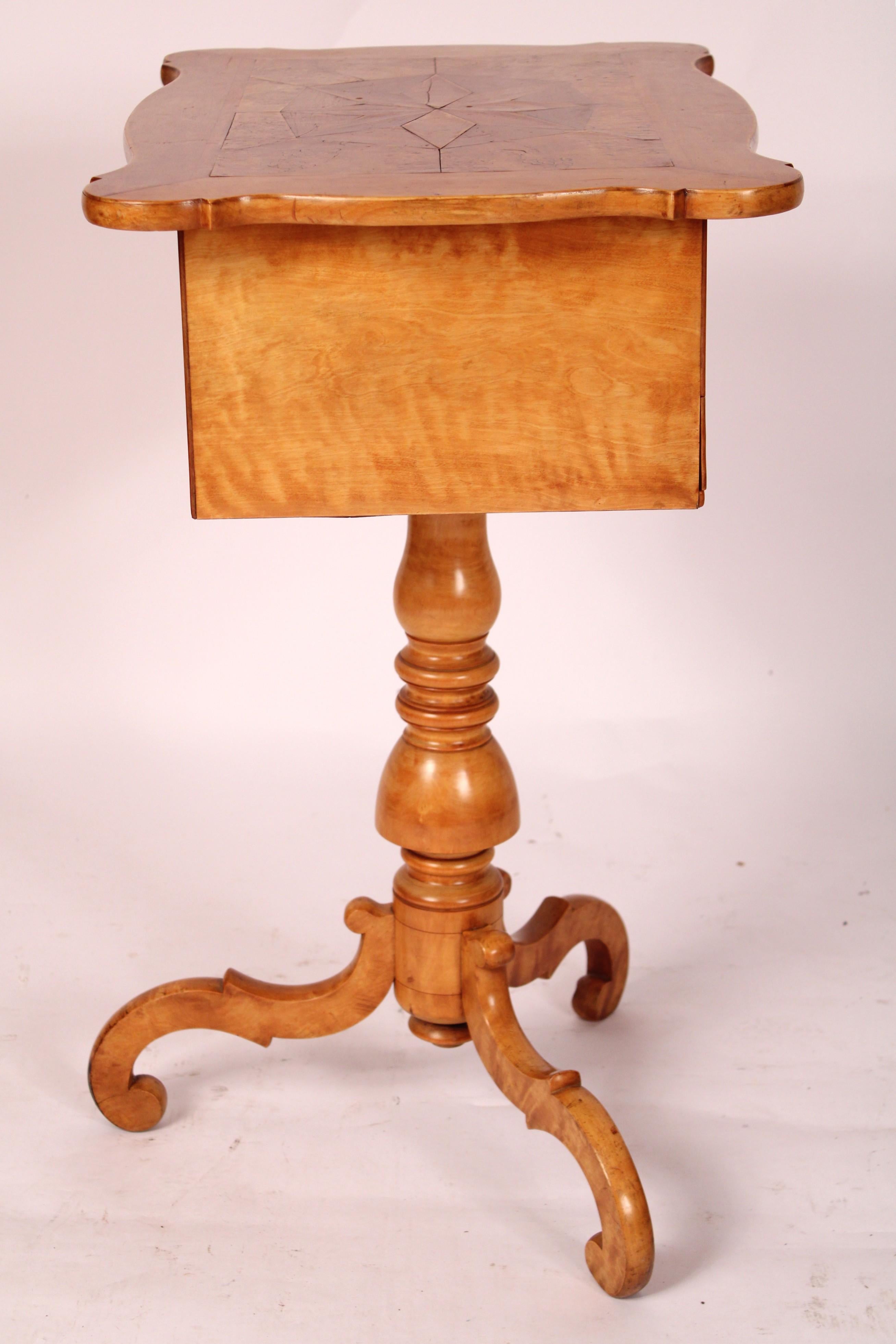 Biedermeier Style Birch Occasional table In Good Condition For Sale In Laguna Beach, CA