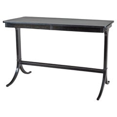 Table en laque noire de style Biedermeier