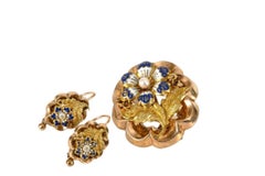 Biedermeier style demi-parure, gold enamel brooch and earrings, 1840-1850s.