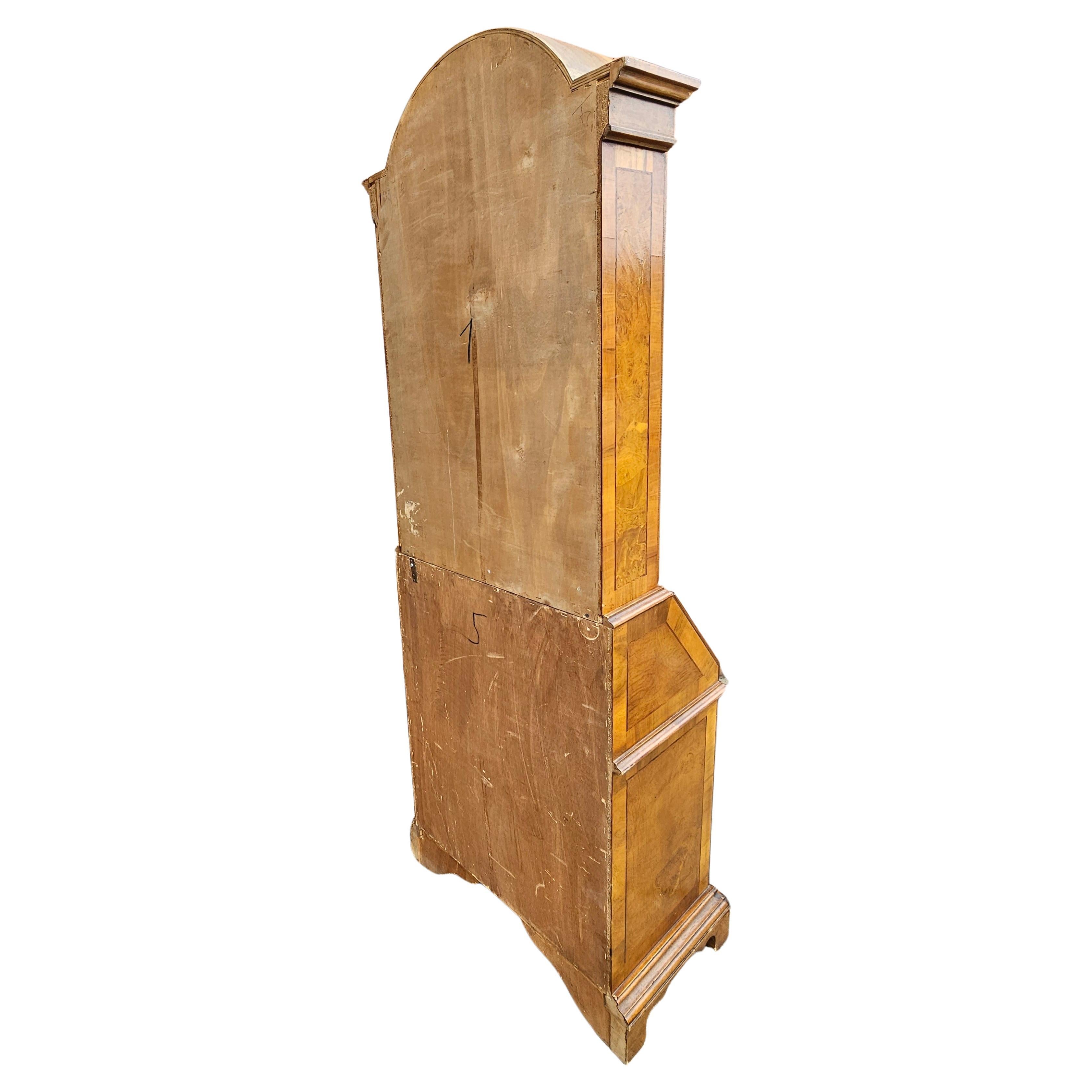Mobile libreria a due parti in legno misto Biedermeier italiano in vendita 2
