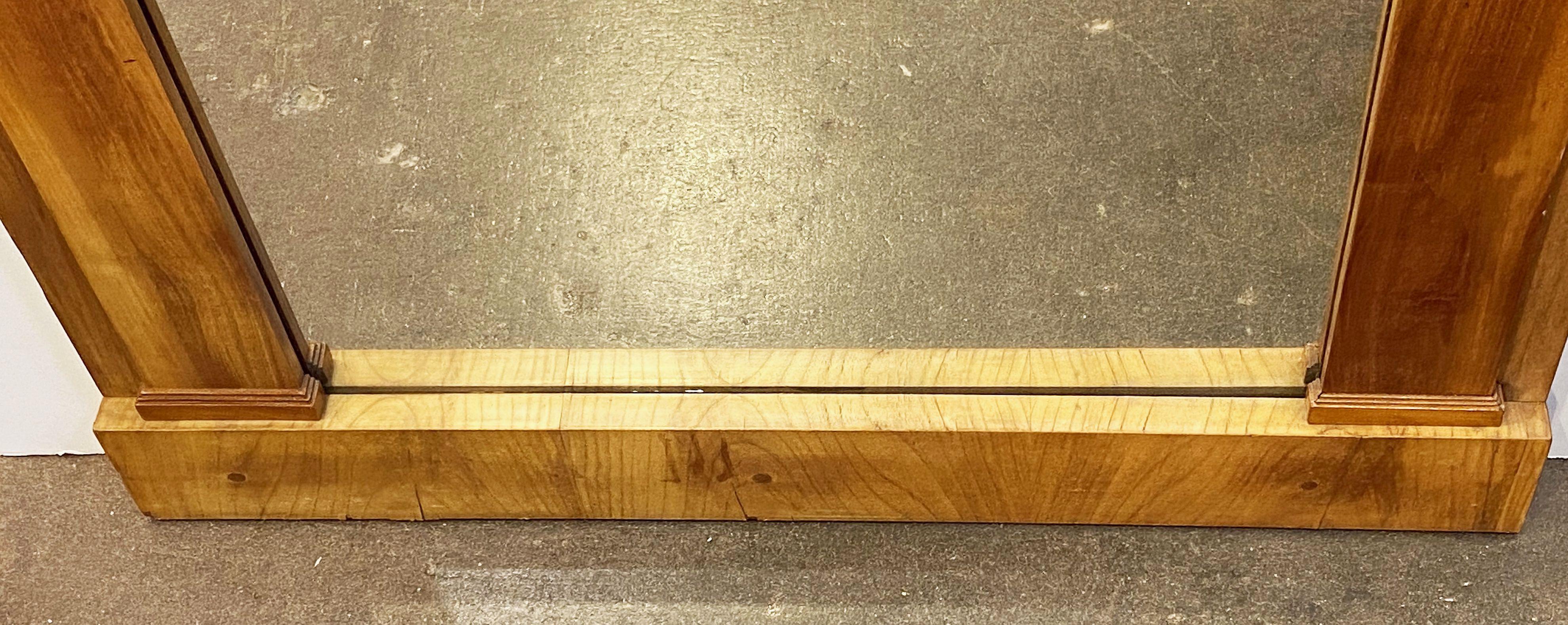 Biedermeier-Pfeilerspiegel aus Kirschbaumholz aus Frankreich  (H 62 1/4 x B 36 1/2) im Angebot 6
