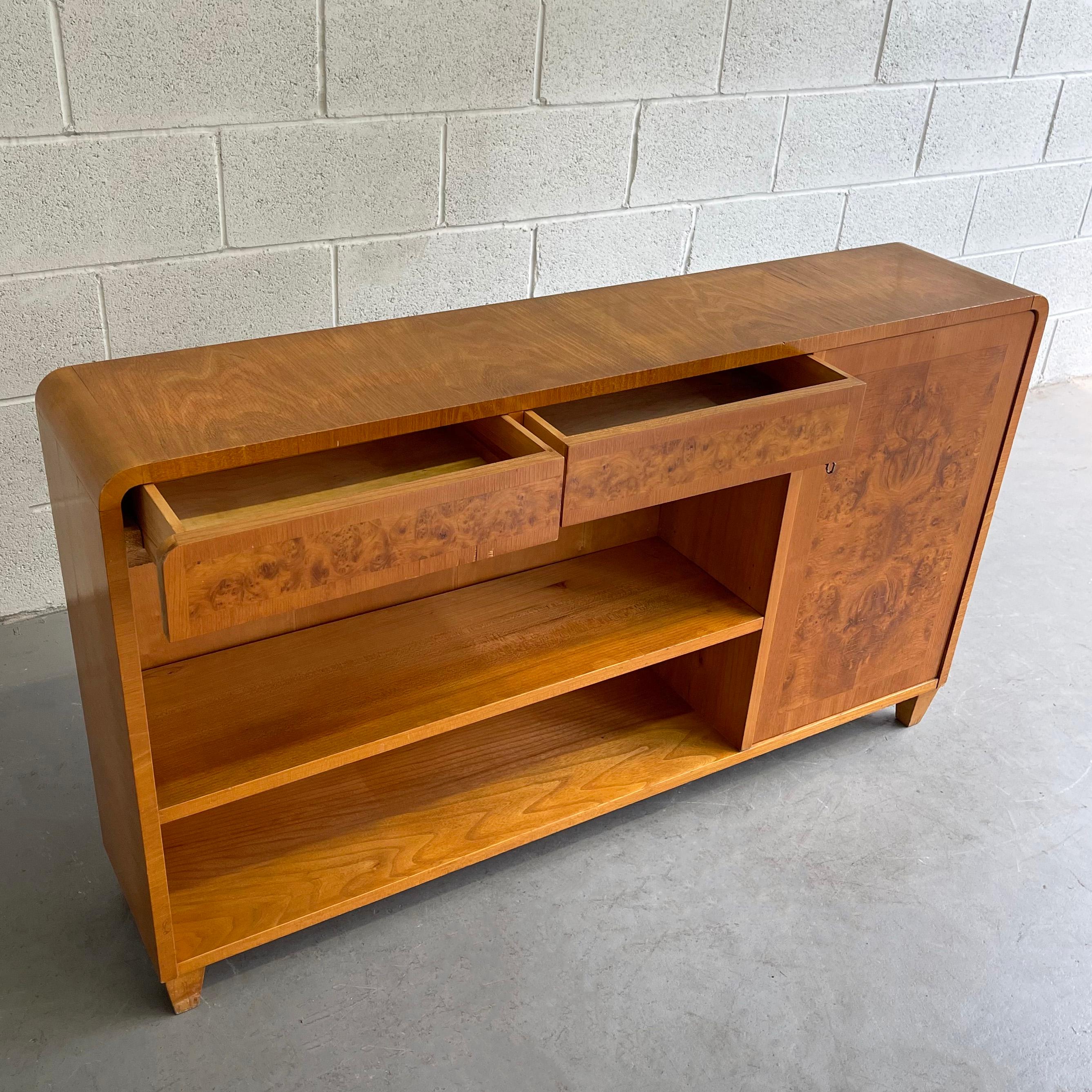 Biedermeier Style Satinwood Bookcase Credenza In Good Condition In Brooklyn, NY