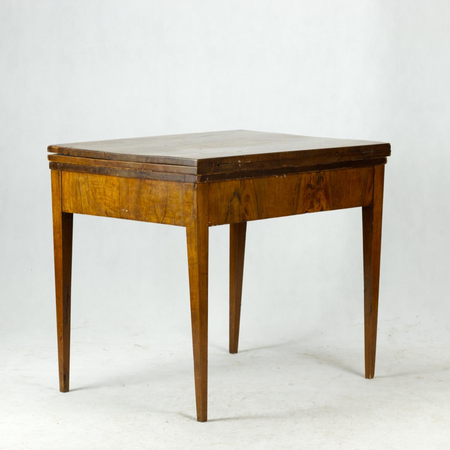 Walnut Biedermeier Table, 19th Century For Sale
