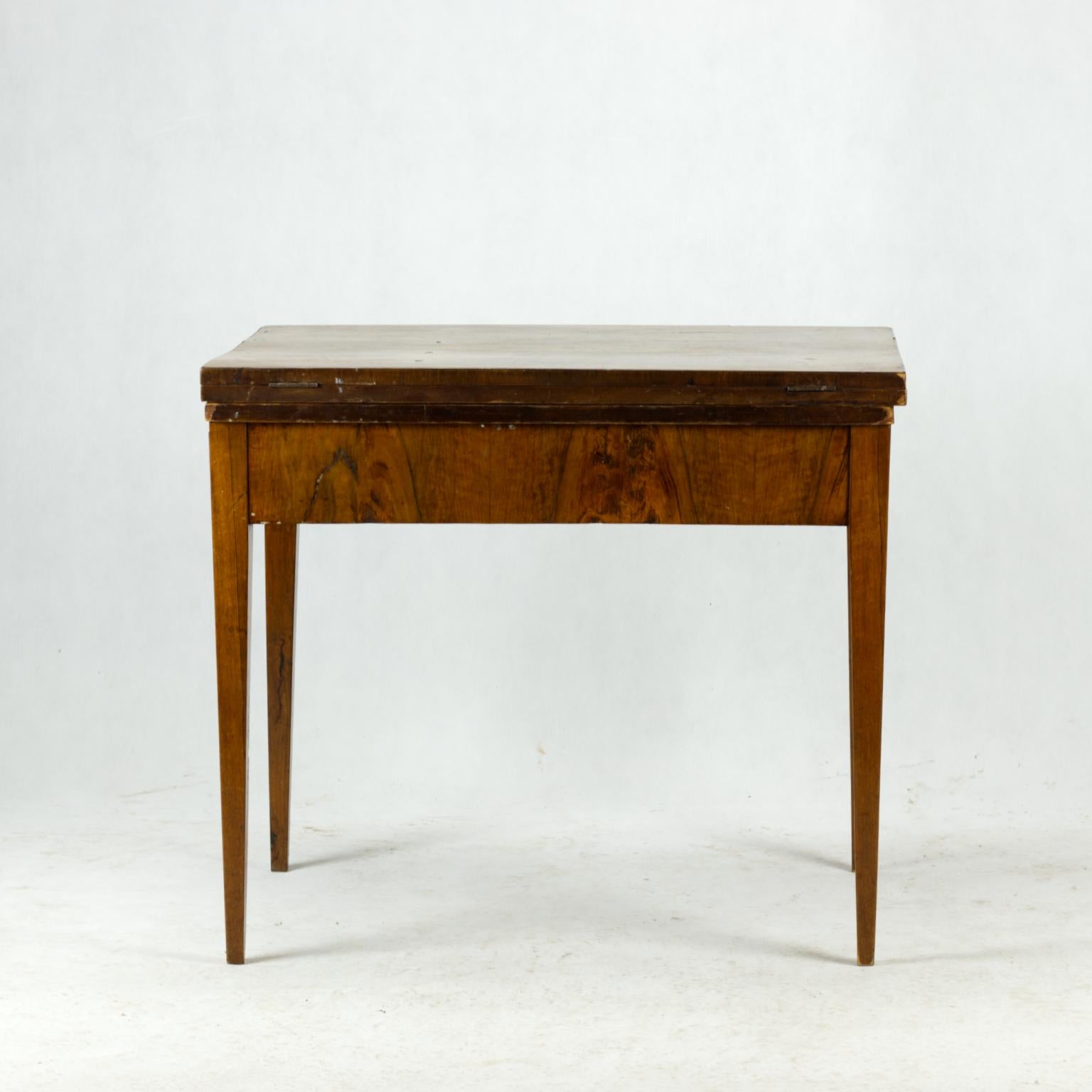 Table Biedermeier, XIXe siècle en vente 1