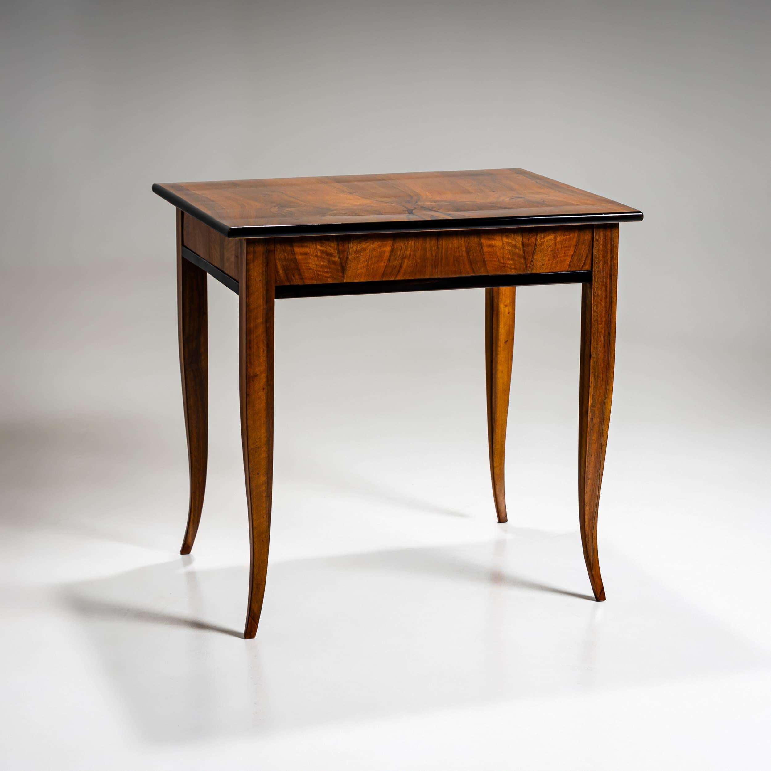 Biedermeier Table, circa 1820 For Sale 2