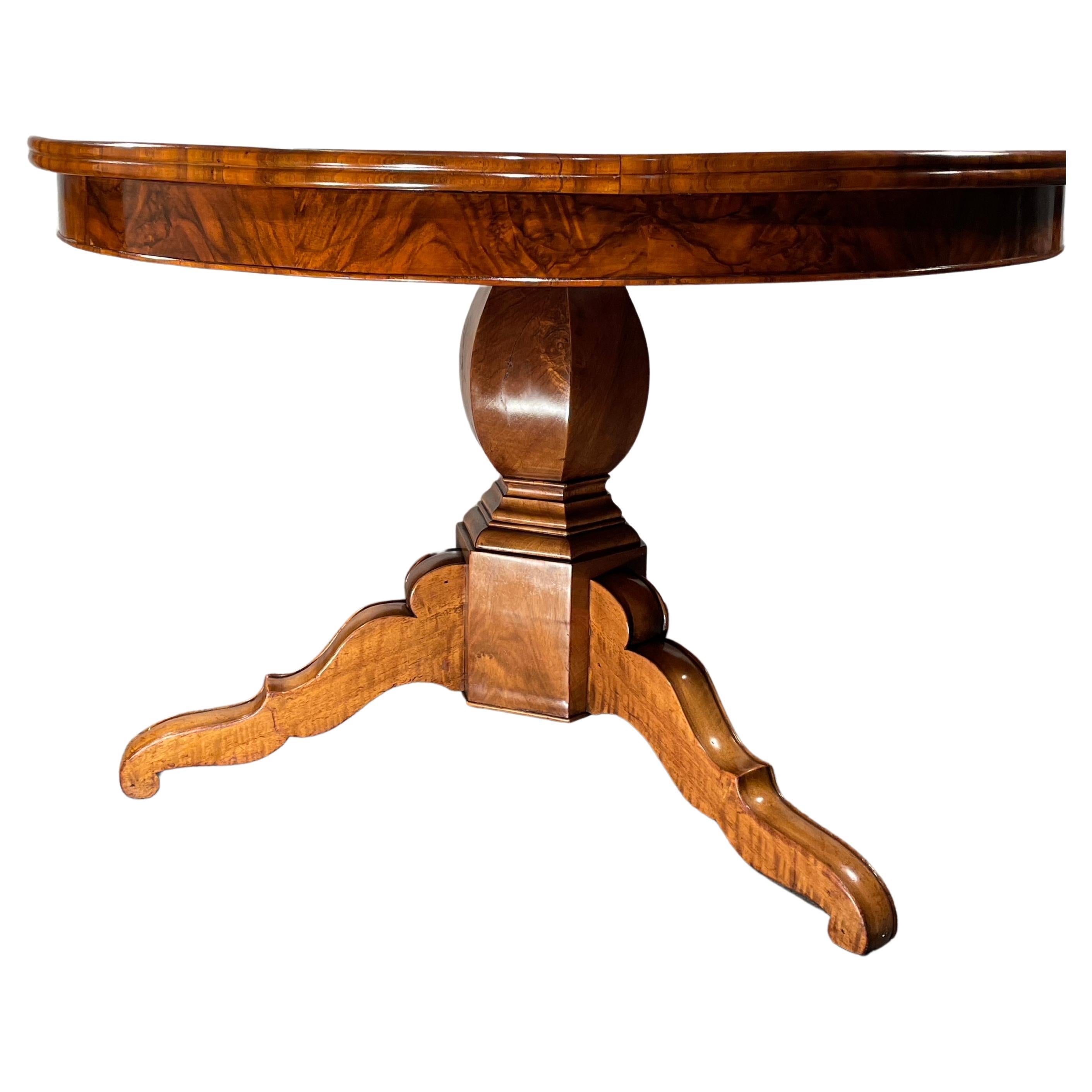 Veneer Biedermeier Table, Germany 1820-30, Walnut For Sale