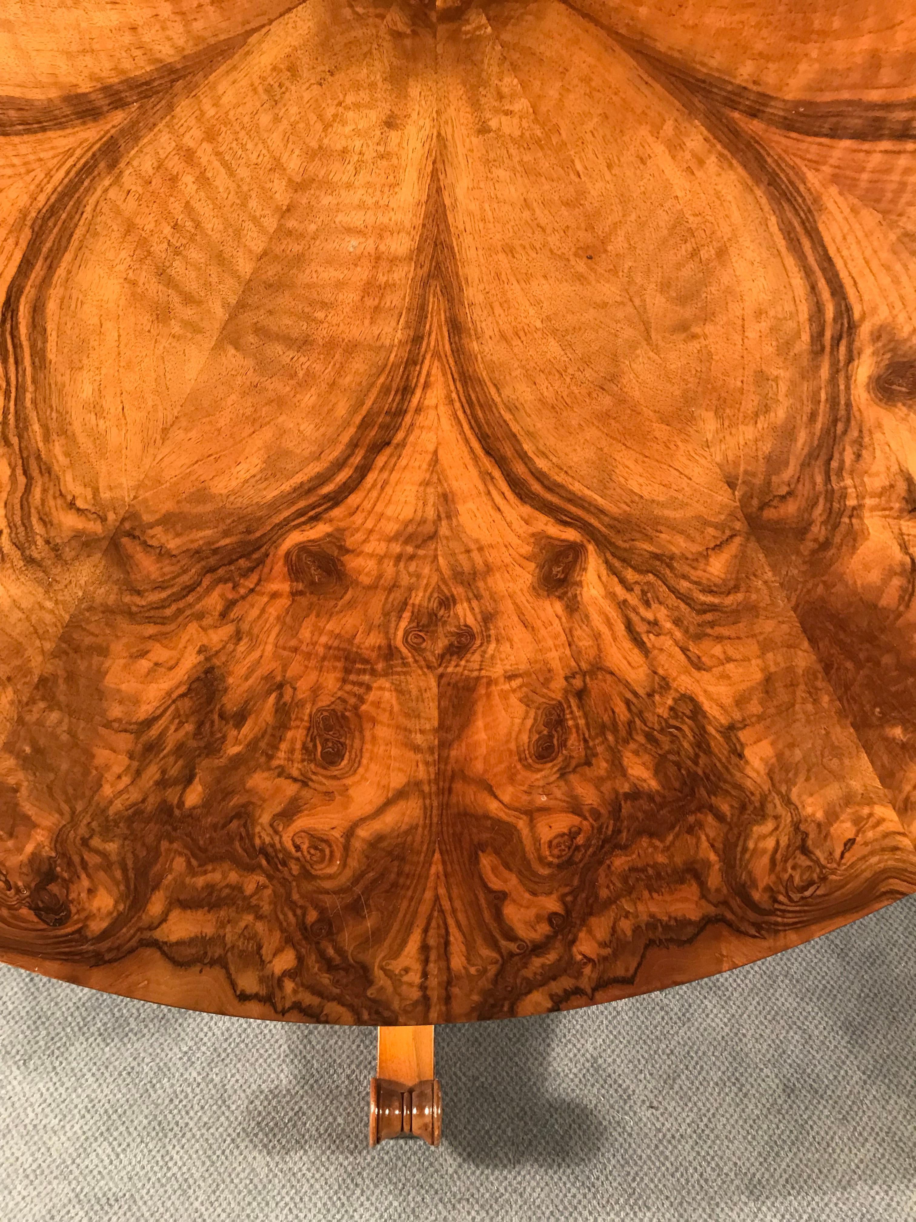 Veneer Biedermeier Table, South German 1820-1830