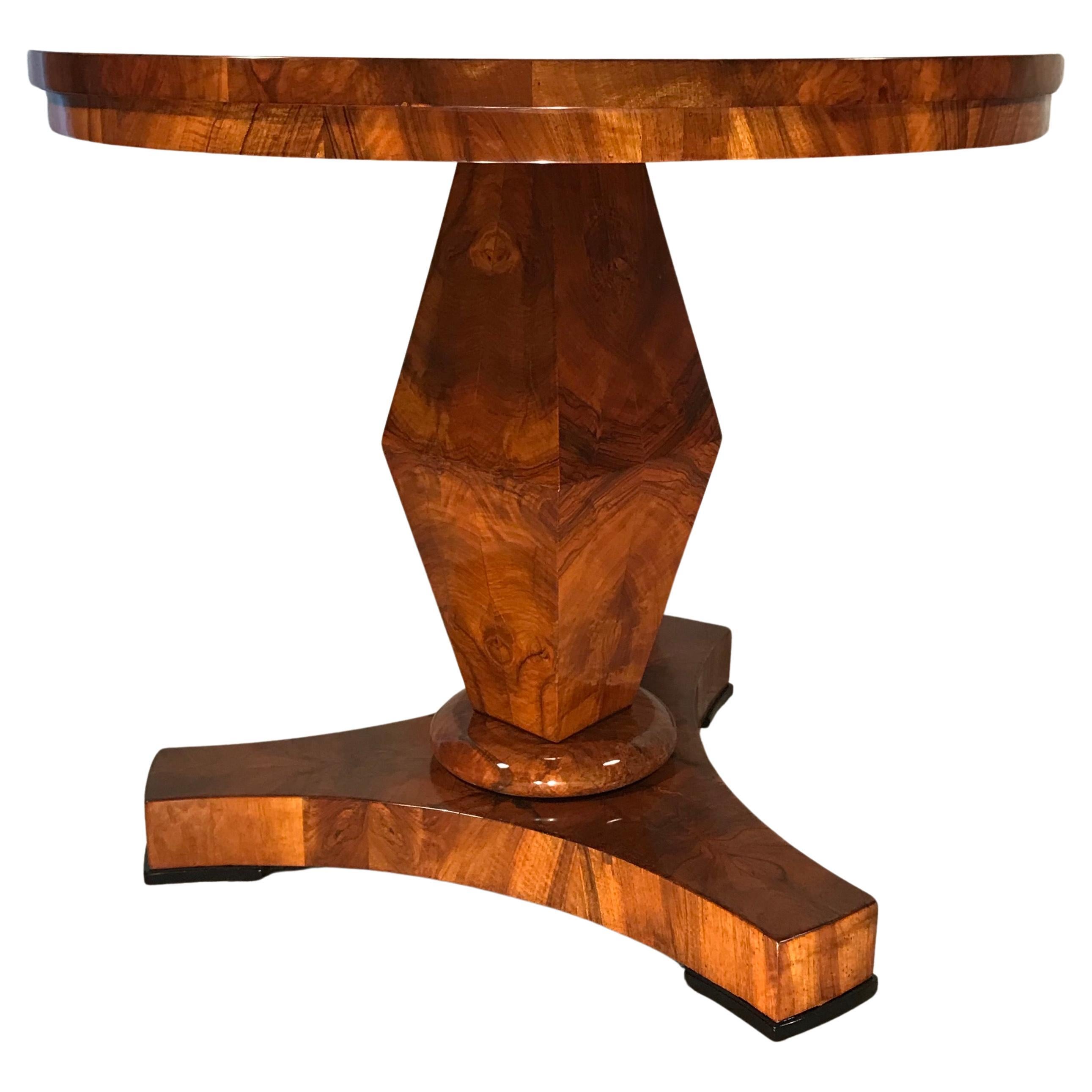 Veneer Biedermeier Table, South German 1820, Walnut For Sale