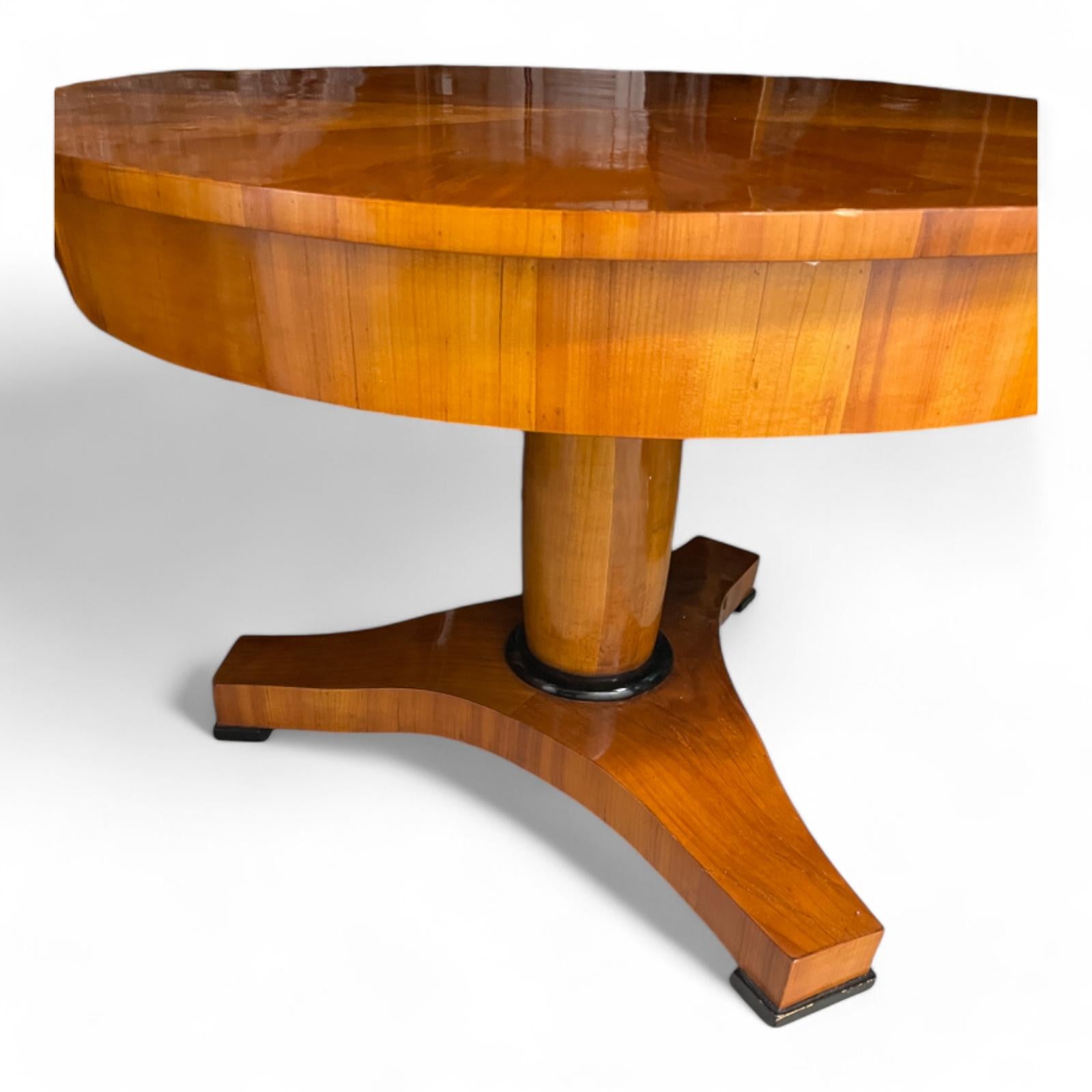 Ciliegio Tavolo Biedermeier, Germania meridionale, 1820-30 in vendita
