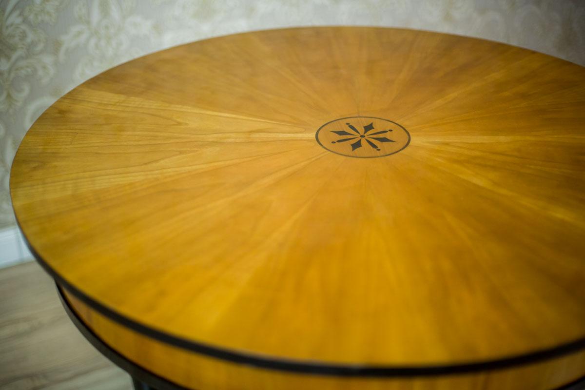 Maple Biedermeier Table Veneered with Rosewood, circa 1860