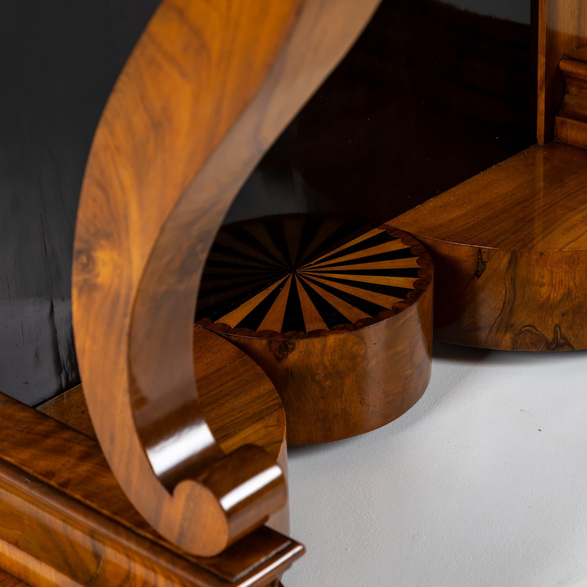 Biedermeier Wandkonsole, um 1830 (Walnuss) im Angebot