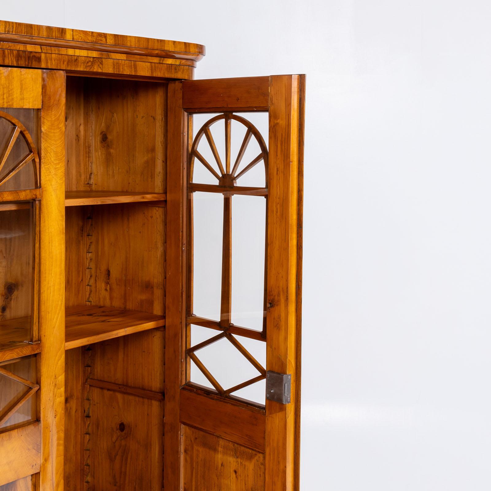 Mid-19th Century Biedermeier Walnut Bookcase, circa 1830 For Sale