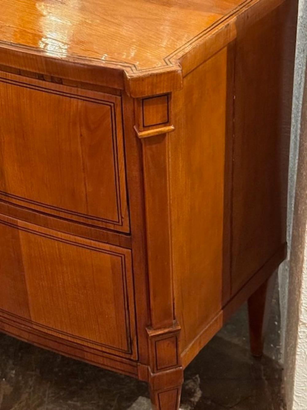 XIX secolo Cassapanca Biedermeier in noce in vendita