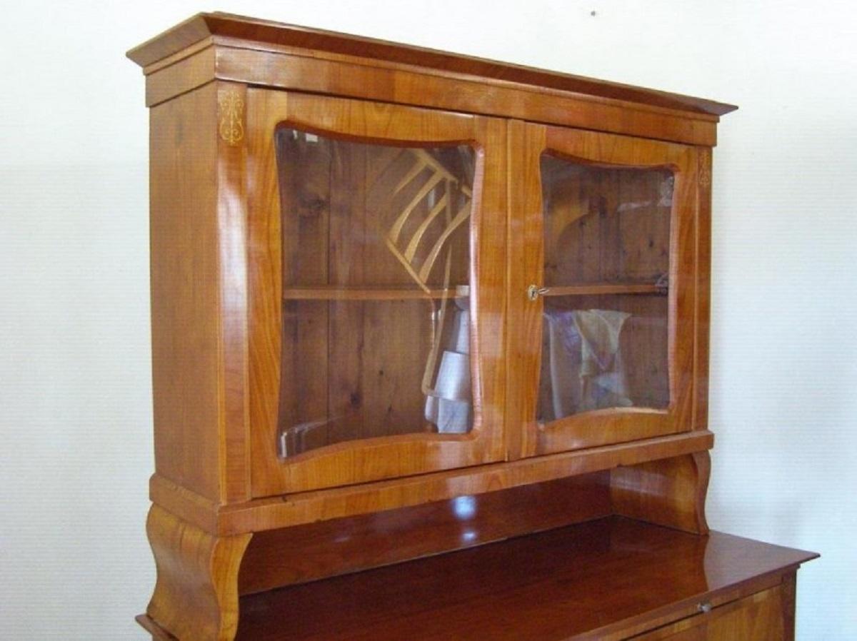 Biedermeier Kommode aus Nussbaumholz  Nussbaumholz von 1900 (Kirsche) im Angebot