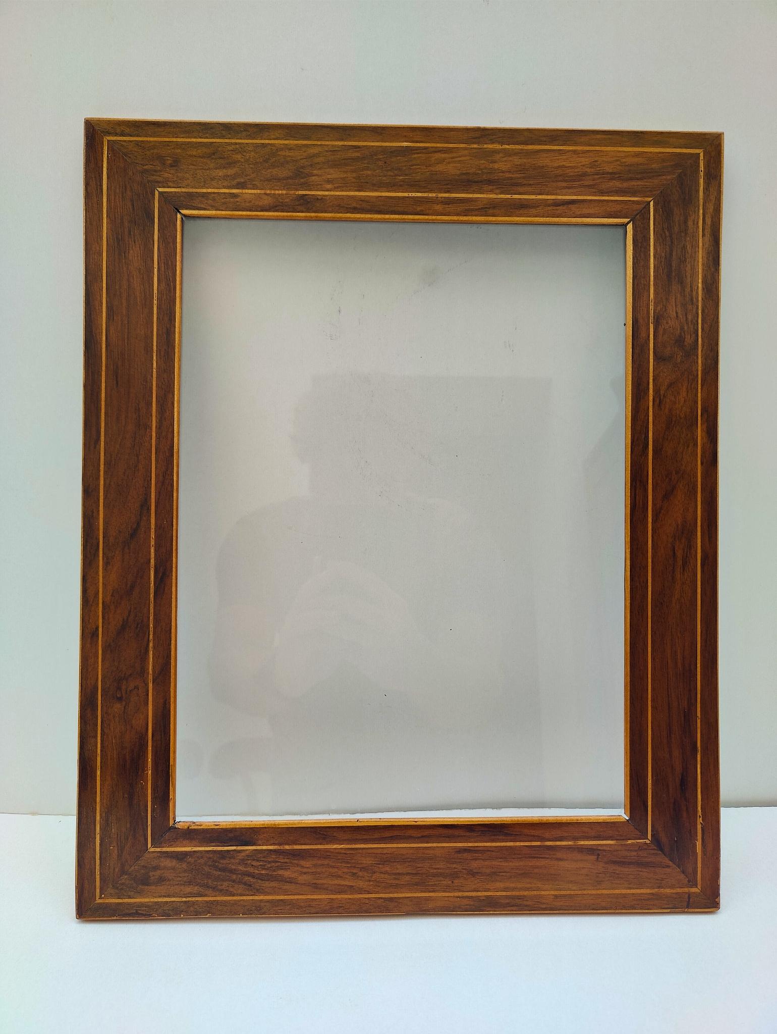 Biedermeier Walnut Picture Frame In Good Condition For Sale In Darmstadt, DE