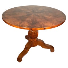 Biedermeier Walnut Table, Germany 1820