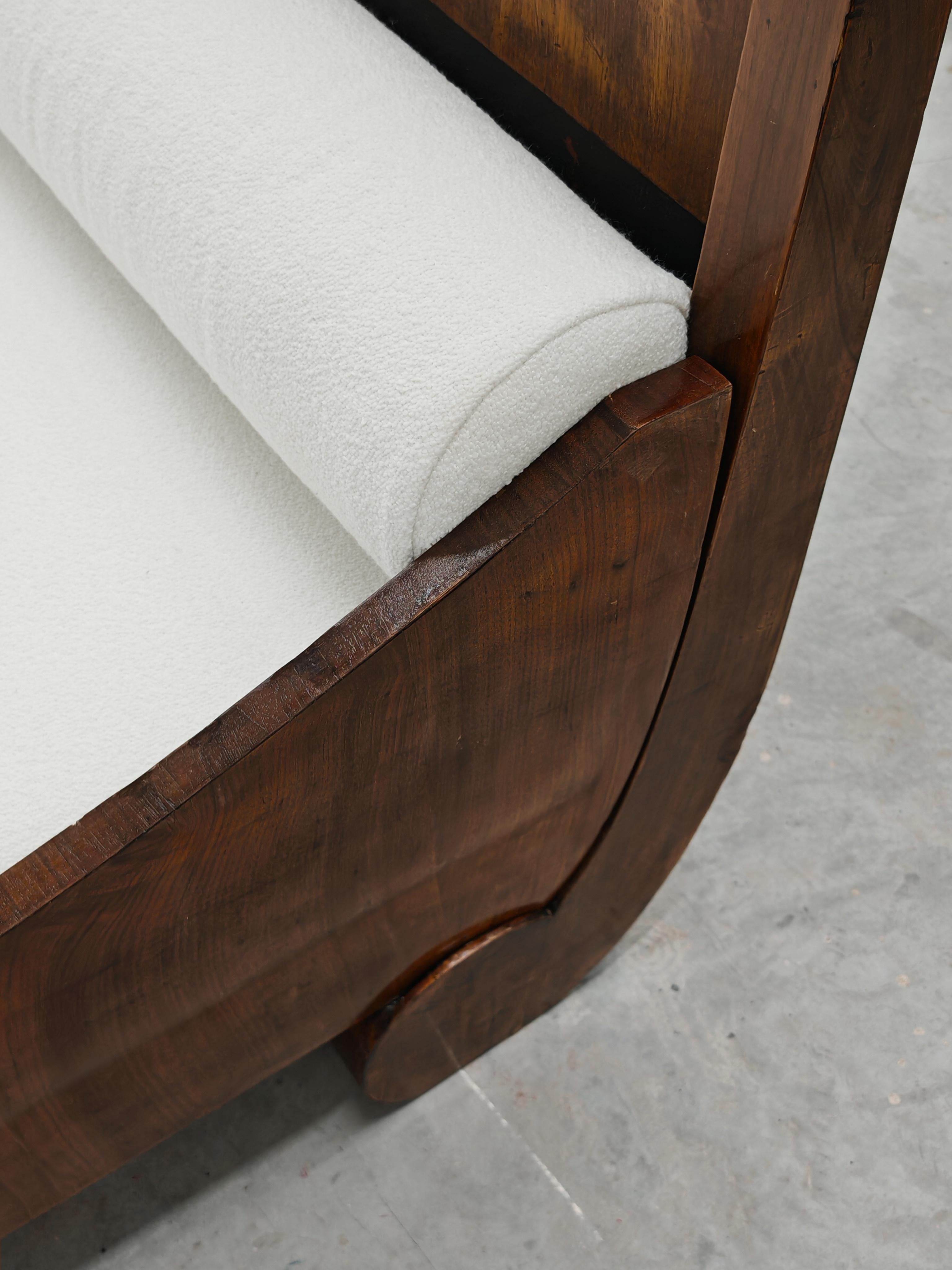 Lit de repos Biedermeier en placage de noyer, Autriche, années 1820 en vente 8