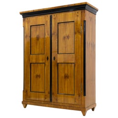 Antique Biedermeier Wardrobe in Cherrywood Veneer, Germany, circa 1820