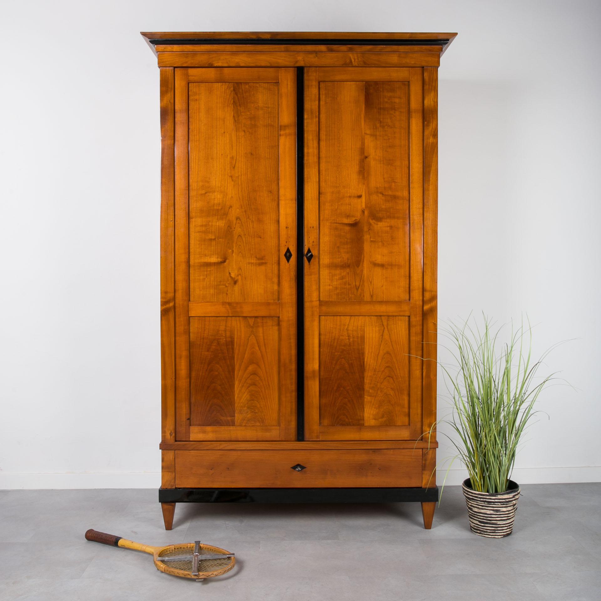 Biedermeier Wardrobe in Solid Cherrywood Veneer, Germany, 19th Century 5