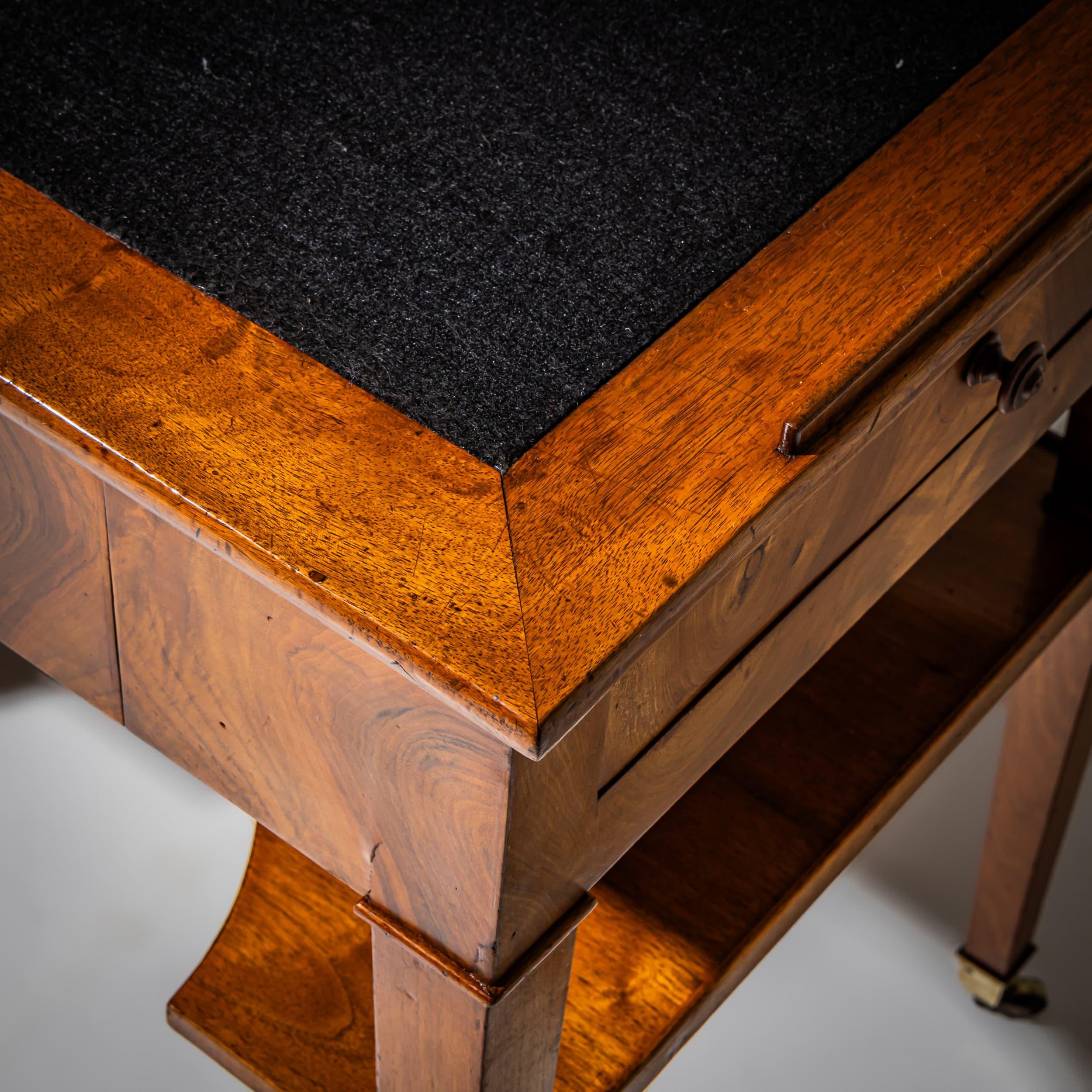 Biedermeier Writing Desk, 19th Century For Sale 4