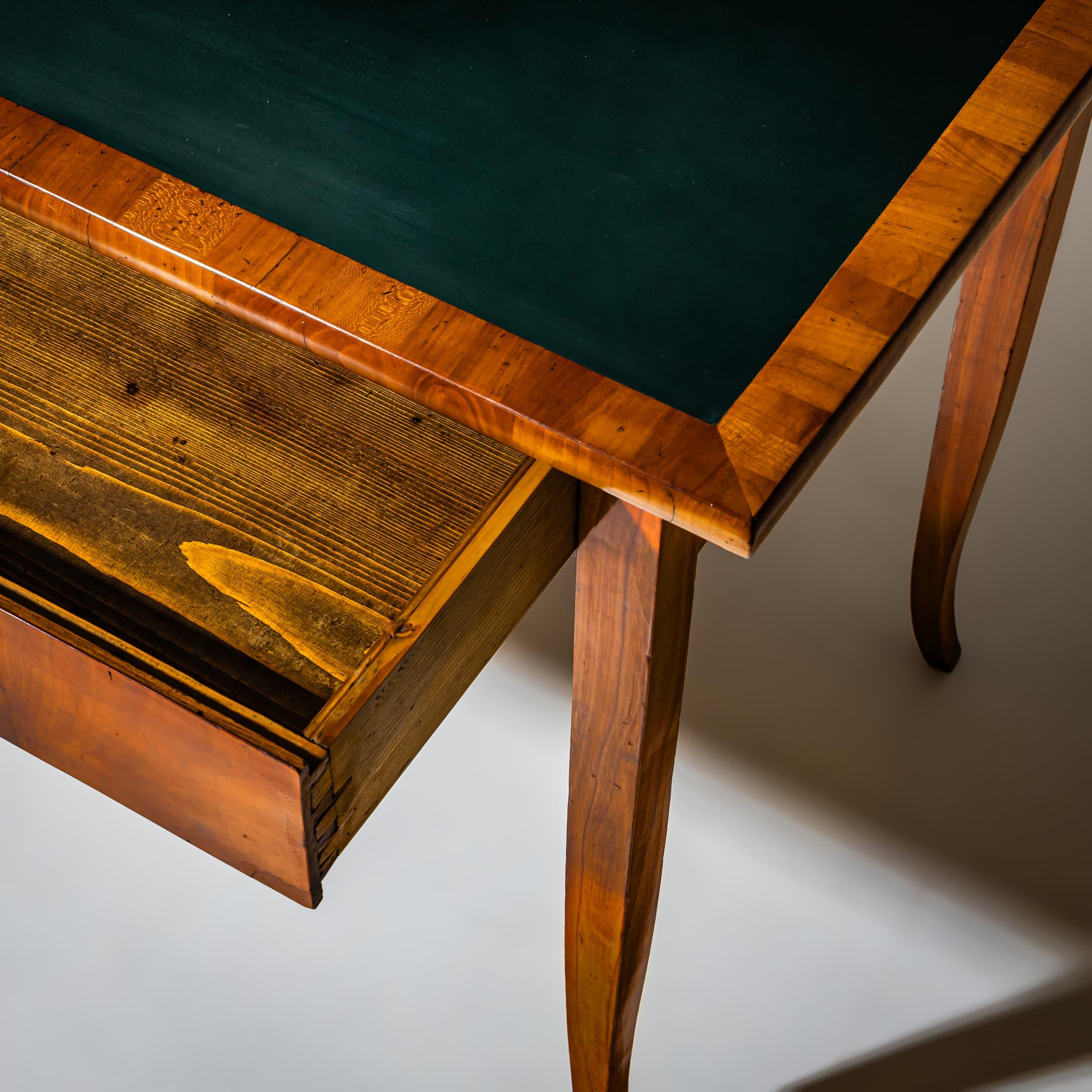 Pelle Scrivania Biedermeier, Germania, 1820 circa in vendita