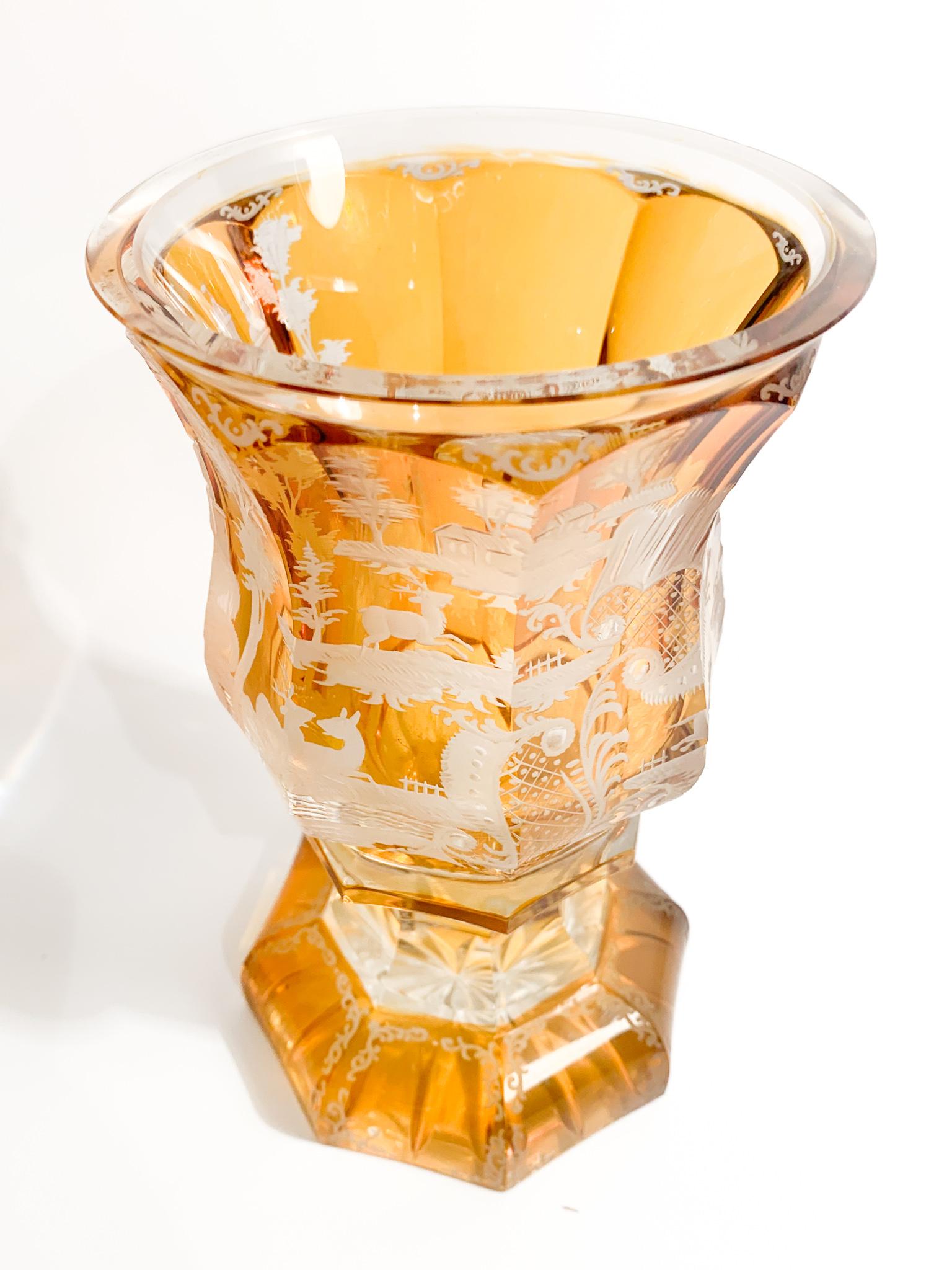 Biedermeier Yellow Crystal Glass with Acid Decoration from the 19th Century In Good Condition In Milano, MI