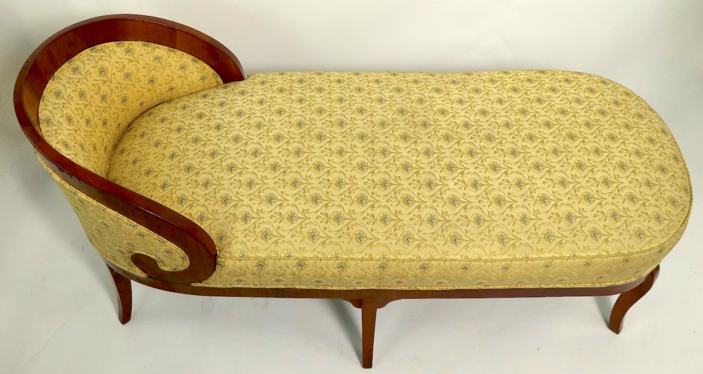 Biedermeier Chaise Lounge Recamier Sofa In Good Condition In New York, NY