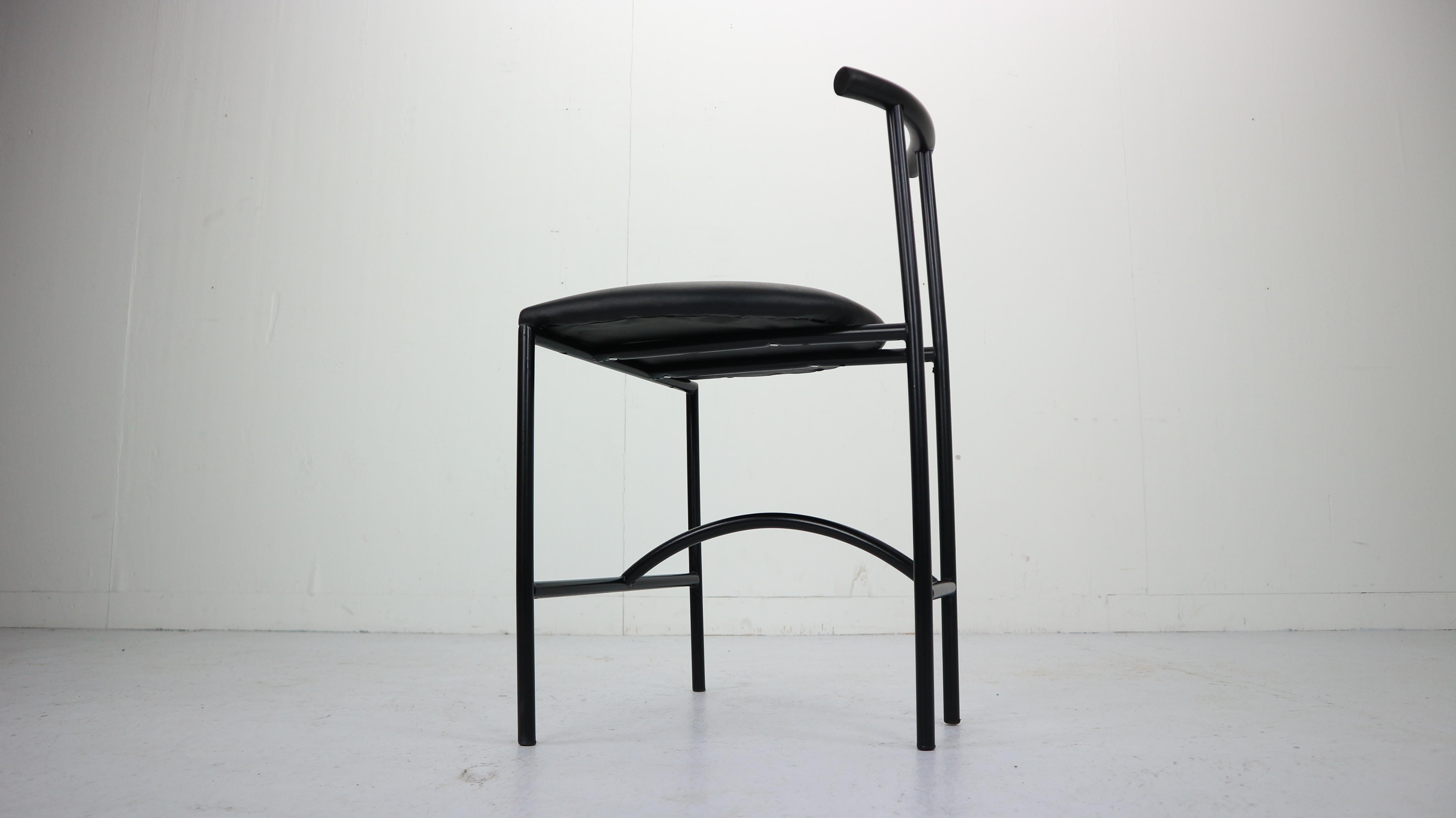Bieffeplast 'Tokyo' Chair by Rodney Kinsman, 1985, Italy 3
