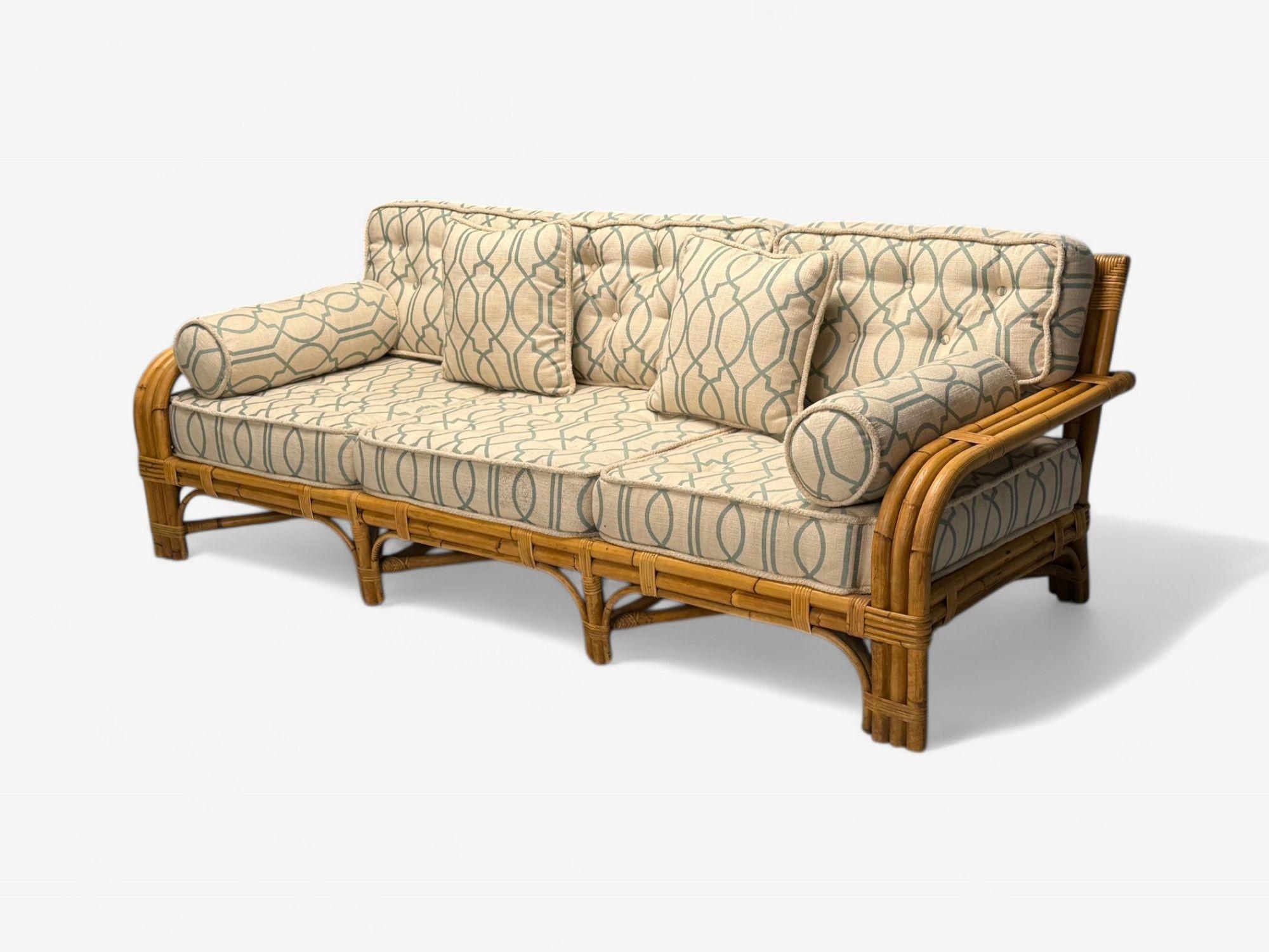 Américain Bielecky Brothers, moderne, grand canapé trois mers, rotin, bambou, États-Unis, 21e siècle en vente