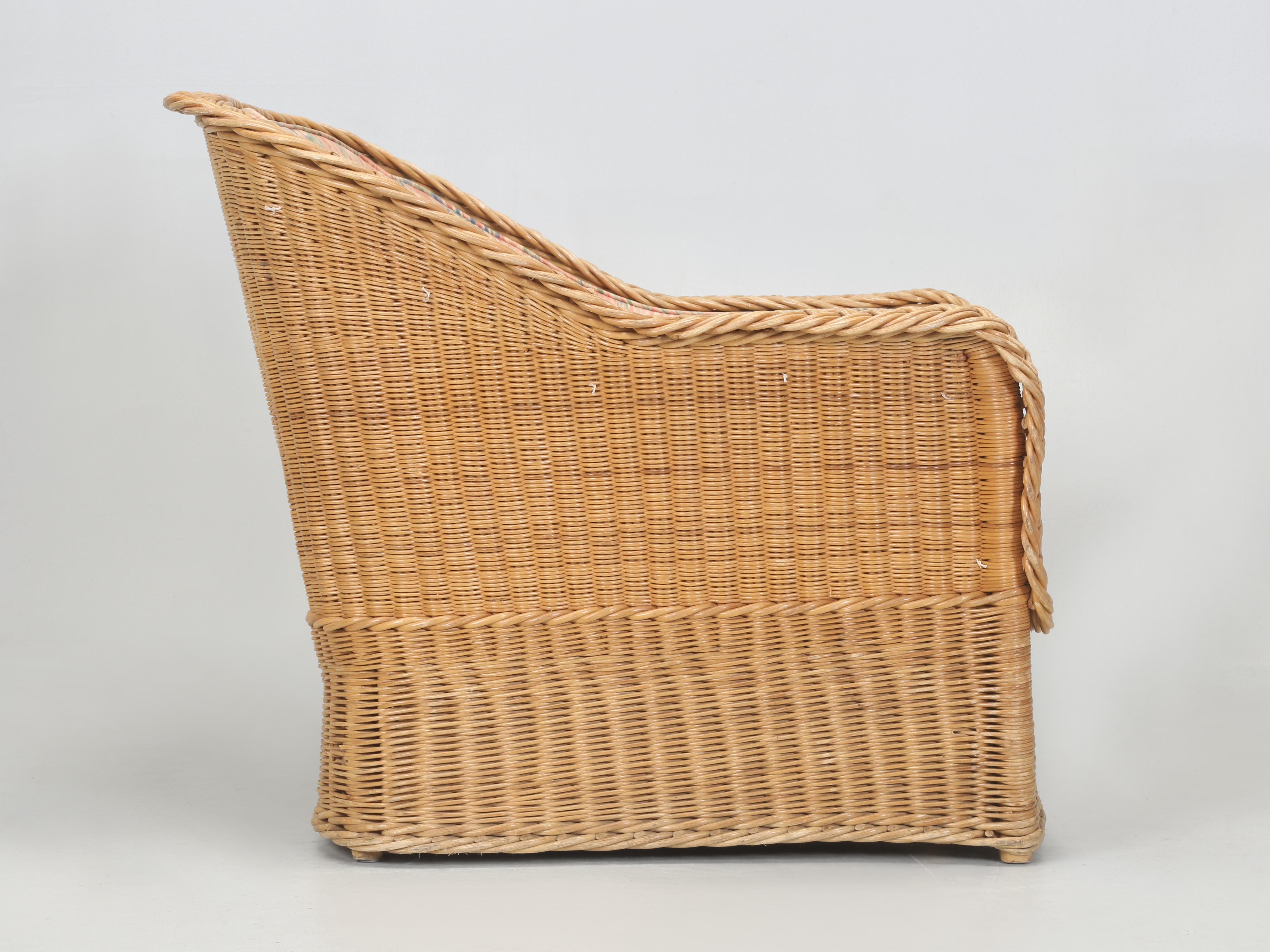 Bielecky Brothers Wicker Suite Sofa, Love Chair, Ottomane, Paar Stühle aus Korbweide, hergestellt in NY im Angebot 8