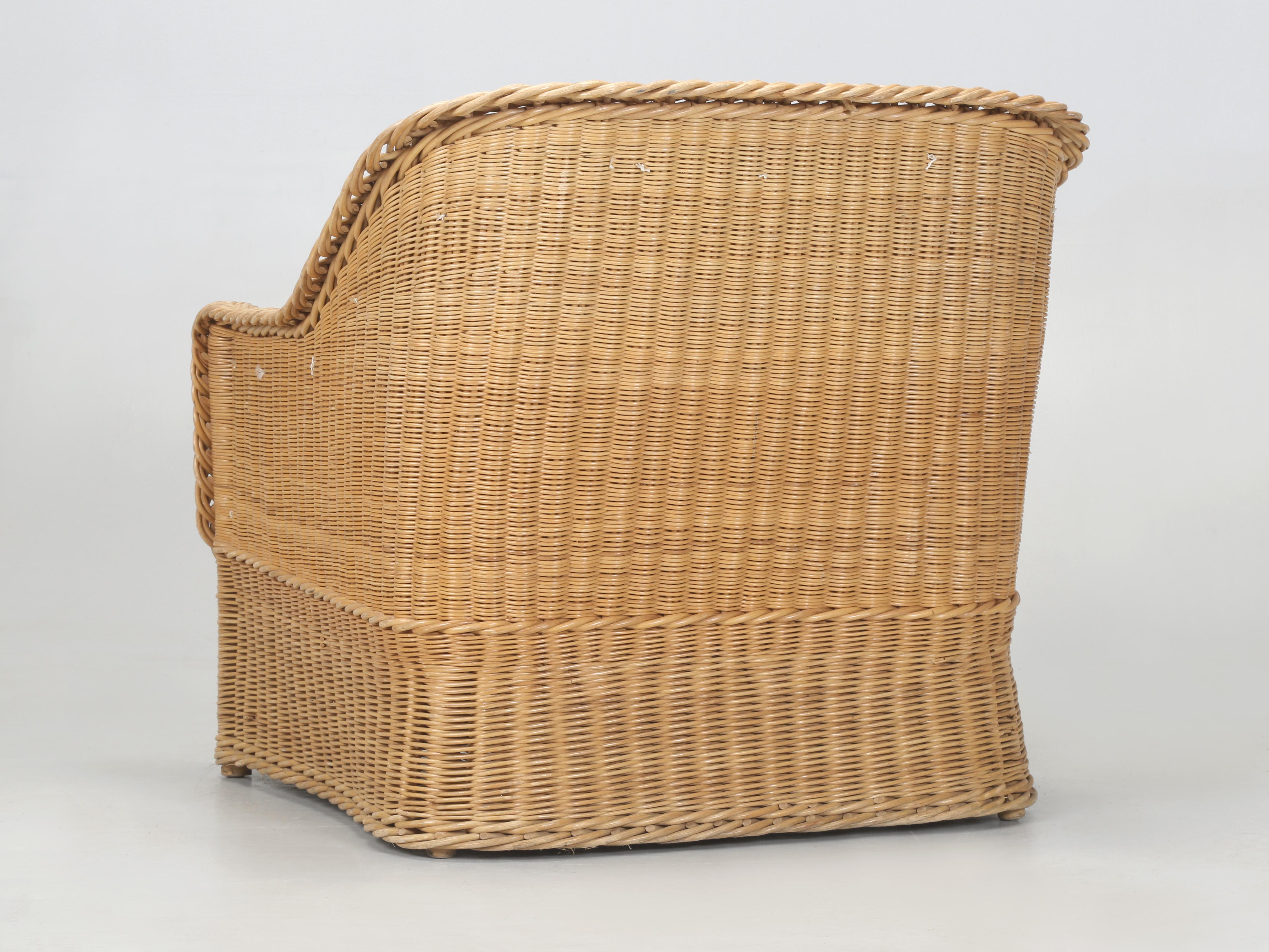 Bielecky Brothers Wicker Suite Sofa, Love Chair, Ottomane, Paar Stühle aus Korbweide, hergestellt in NY im Angebot 9