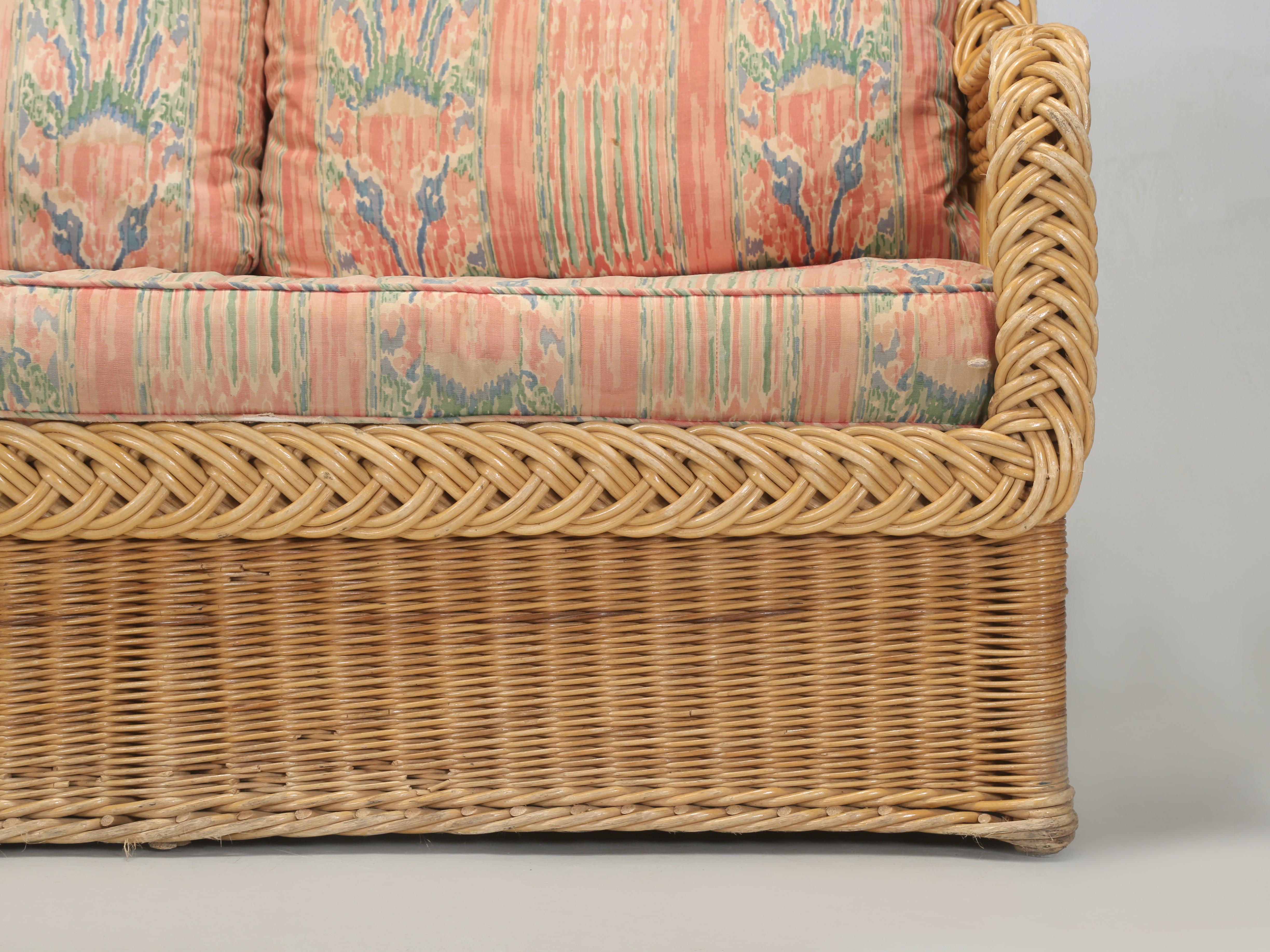 Bielecky Brothers Wicker Suite Sofa, Love Chair, Ottomane, Paar Stühle aus Korbweide, hergestellt in NY (Handgefertigt) im Angebot
