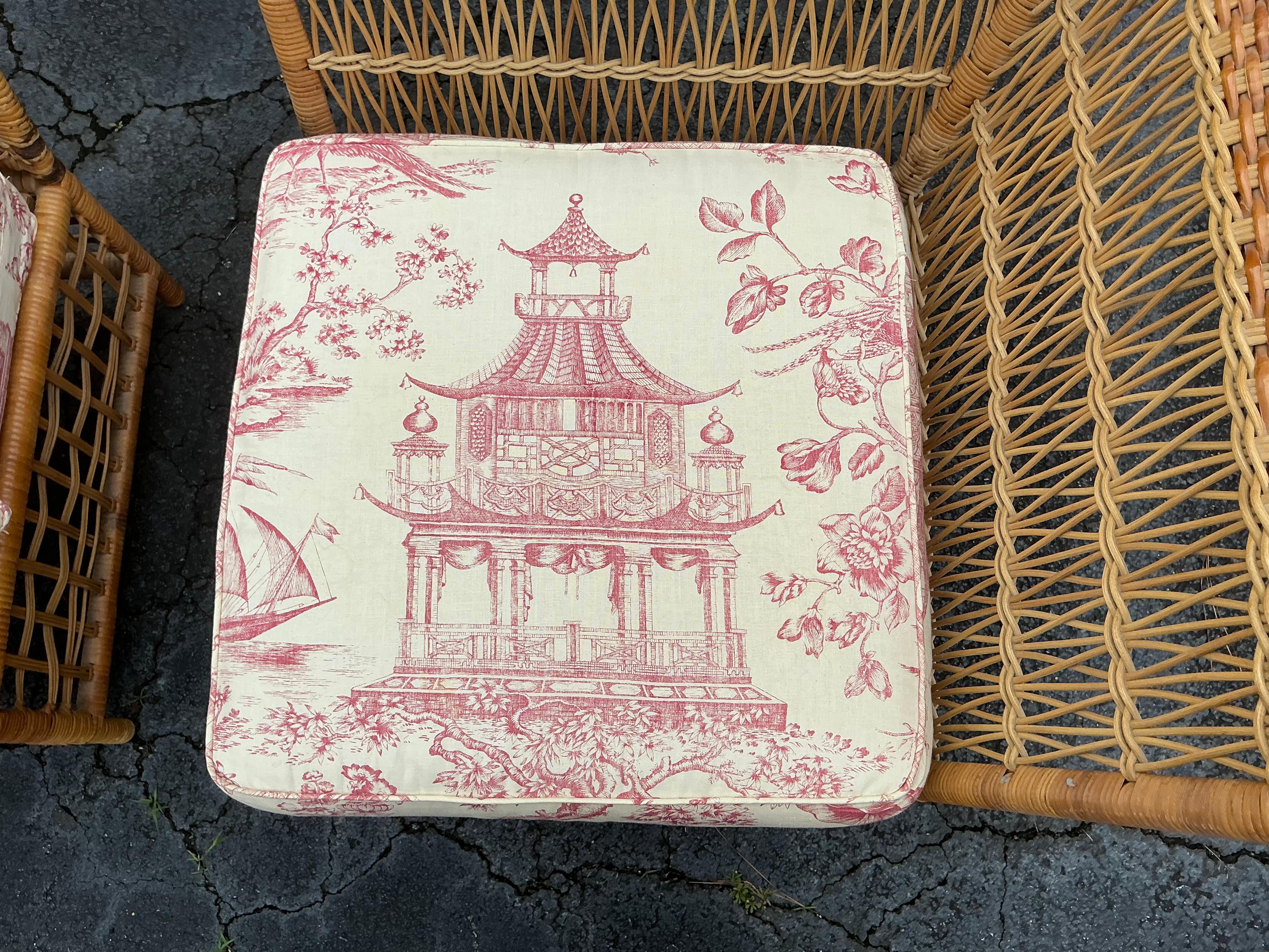 Bielecky Style Wicker Conversion Sofa - 2 Chairs & Ottoman W/ Chinoiserie Toile In Good Condition For Sale In Kennesaw, GA