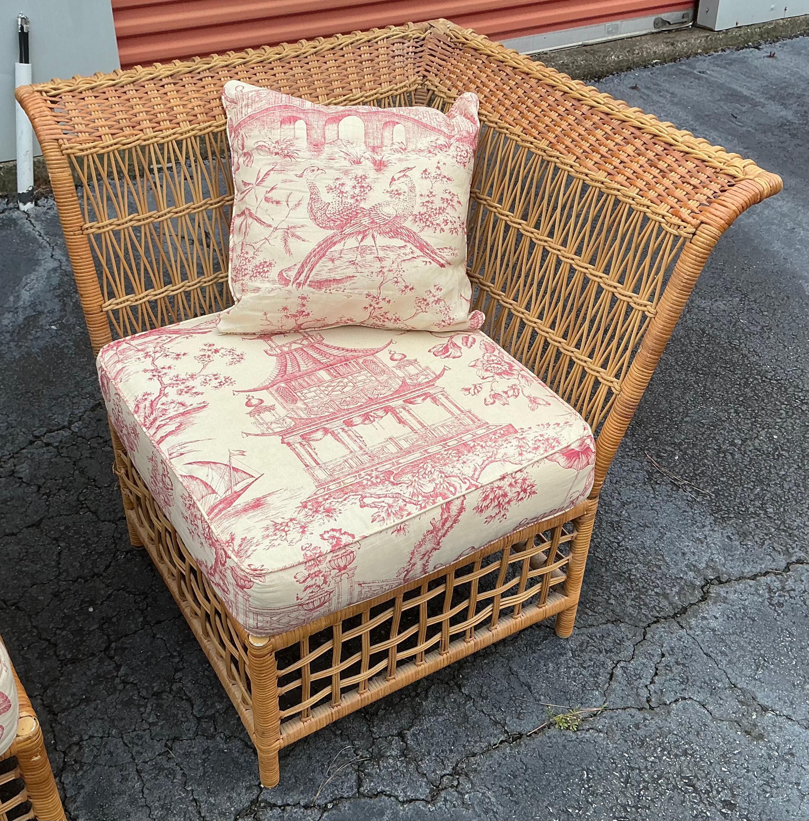 Upholstery Bielecky Style Wicker Conversion Sofa - 2 Chairs & Ottoman W/ Chinoiserie Toile For Sale