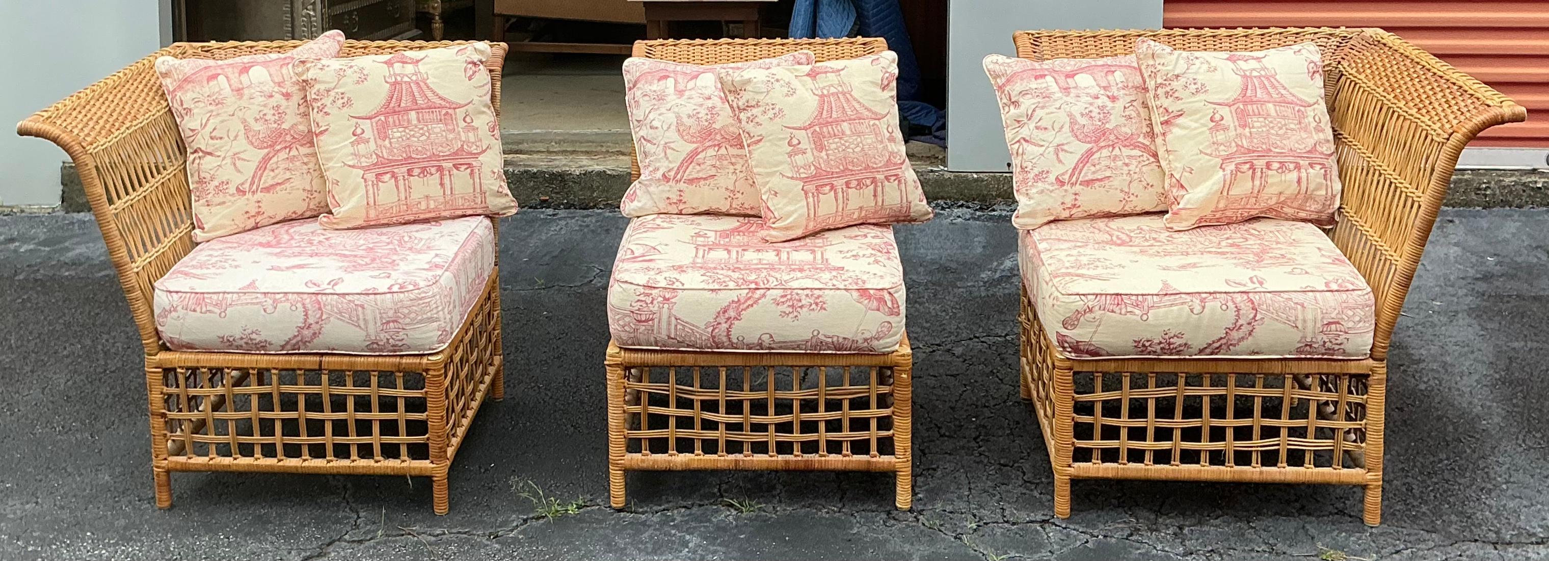 Bielecky Style Wicker Conversion Sofa - 2 Chairs & Ottoman W/ Chinoiserie Toile For Sale 2