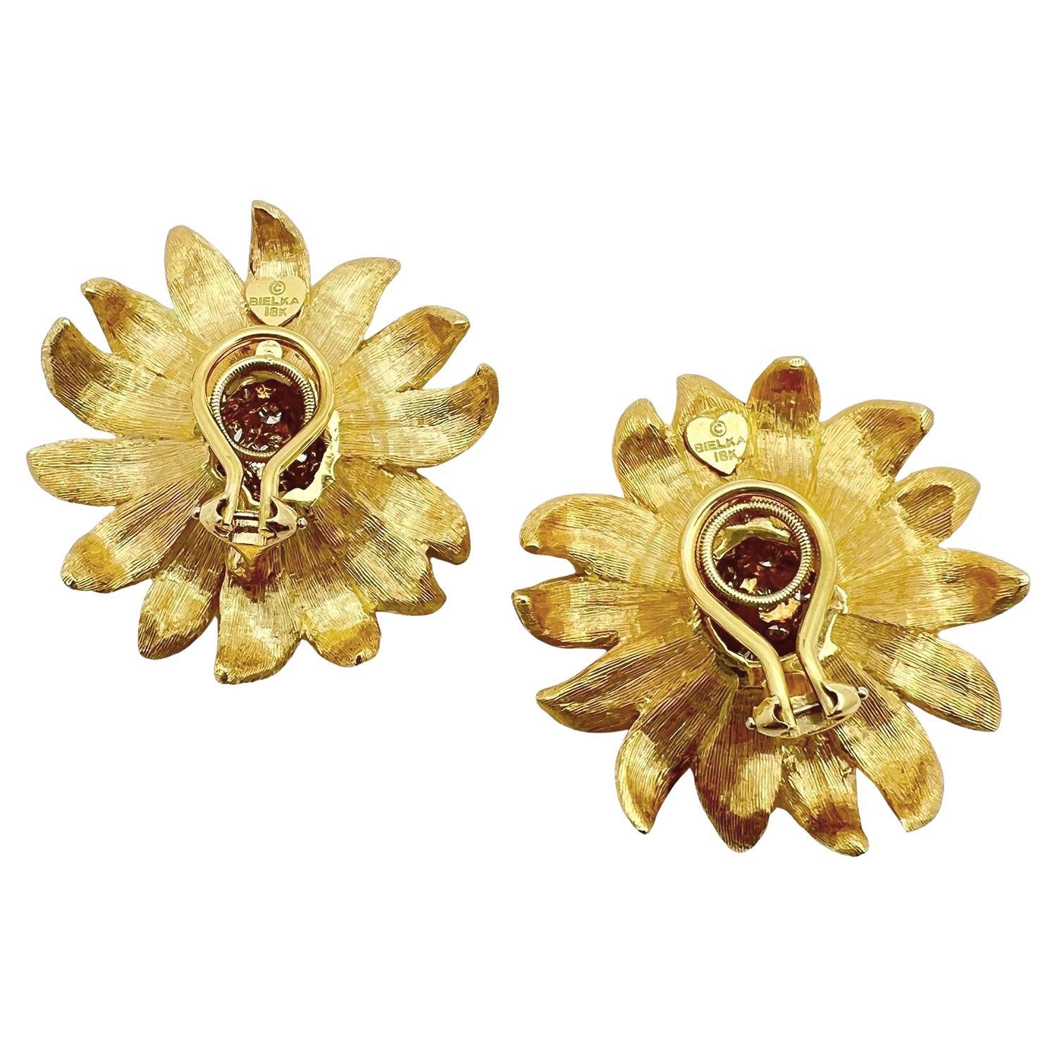 Women's Bielka 18k Yellow Gold Diamond Large Sunflower Earrings For Sale
